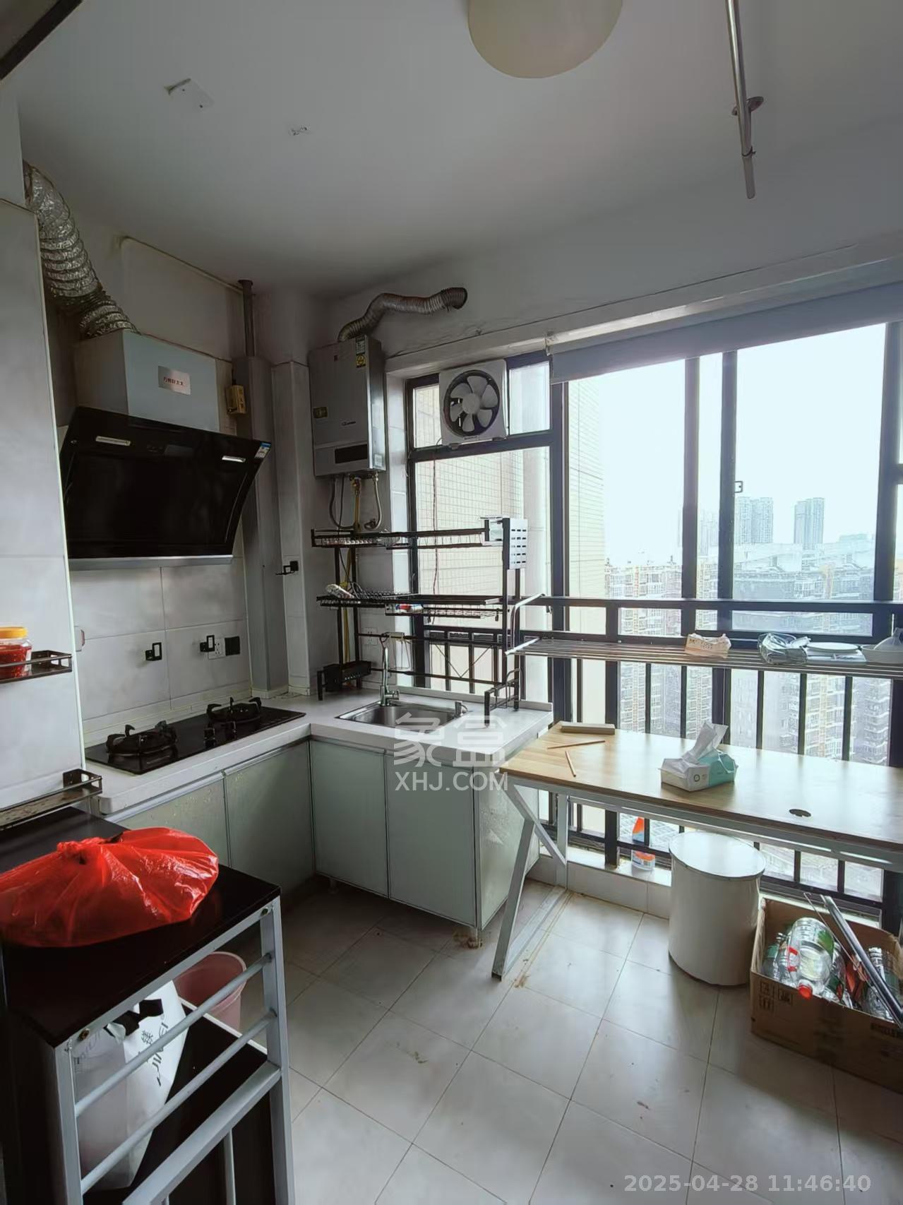 山水湾  1室1厅1卫   1500.00元/月室内图