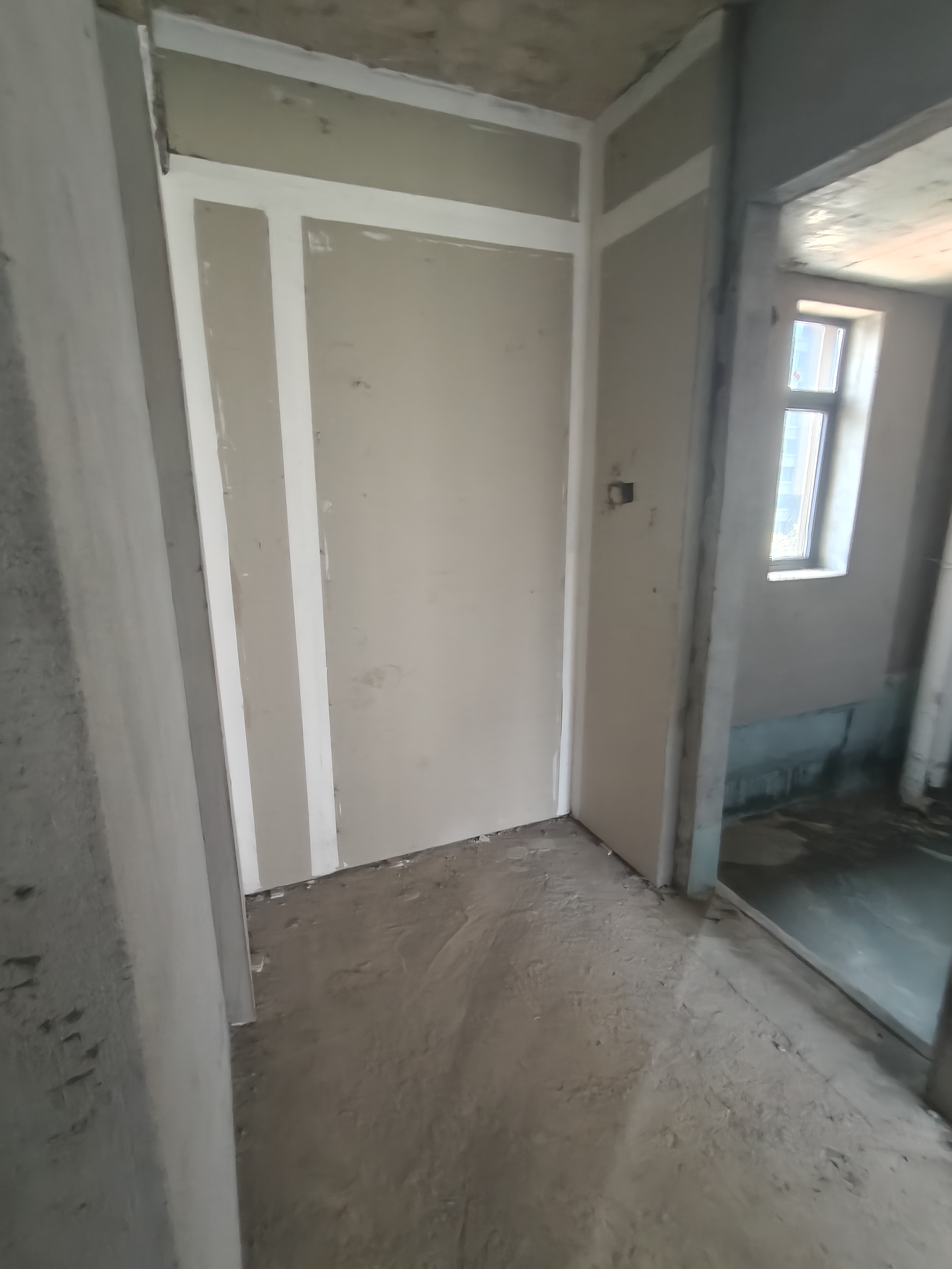 宁邦中心（二期公园里）  4室2厅2卫    84.0万客厅