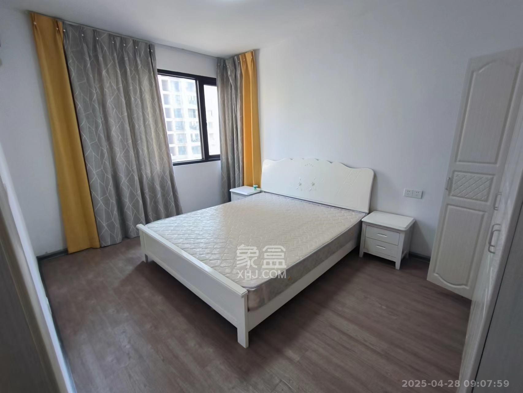 融创融公馆(融创臻苑) 3室2厅1卫 2300.0元/月 融创融公馆(融创臻苑) 3室2厅1卫 2300.0元/月室内图