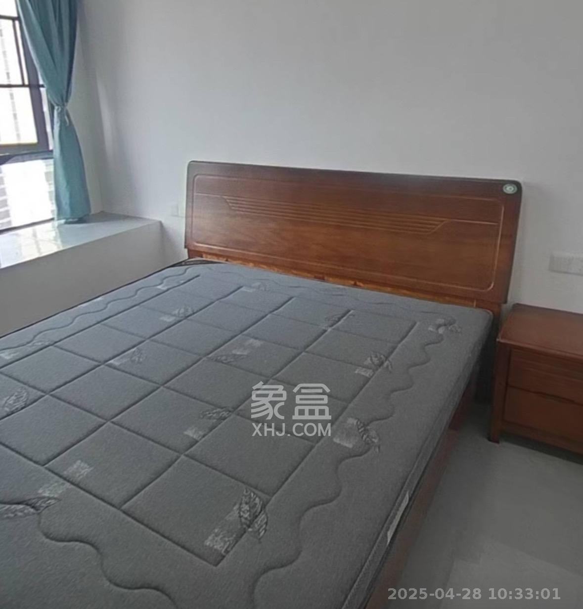 麓谷山湖郡  4室1厅2卫   3200.00元/月室内图