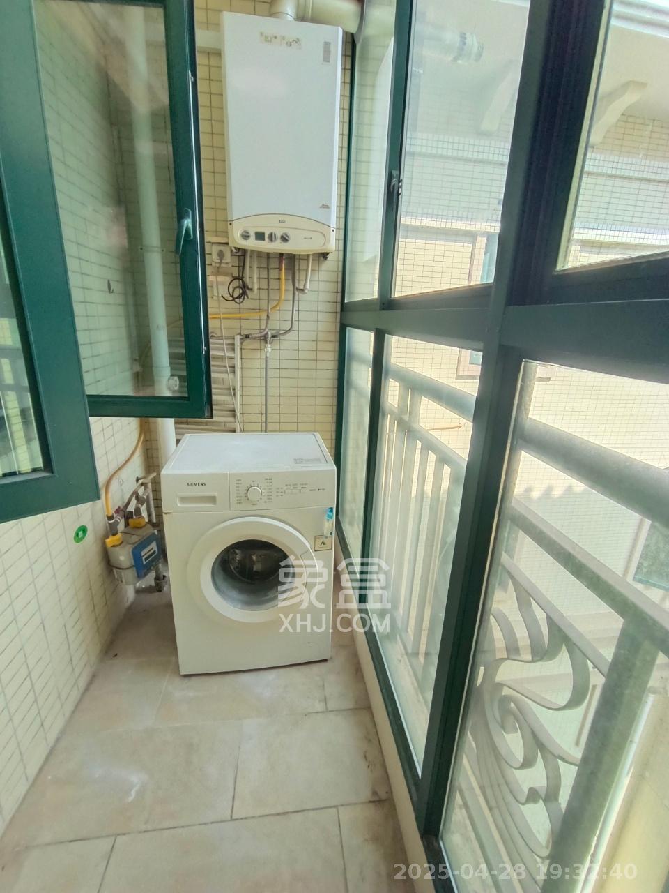 恒大城  4室2厅2卫    2600.0元/月 恒大城  4室2厅2卫    2600.0元/月室内图