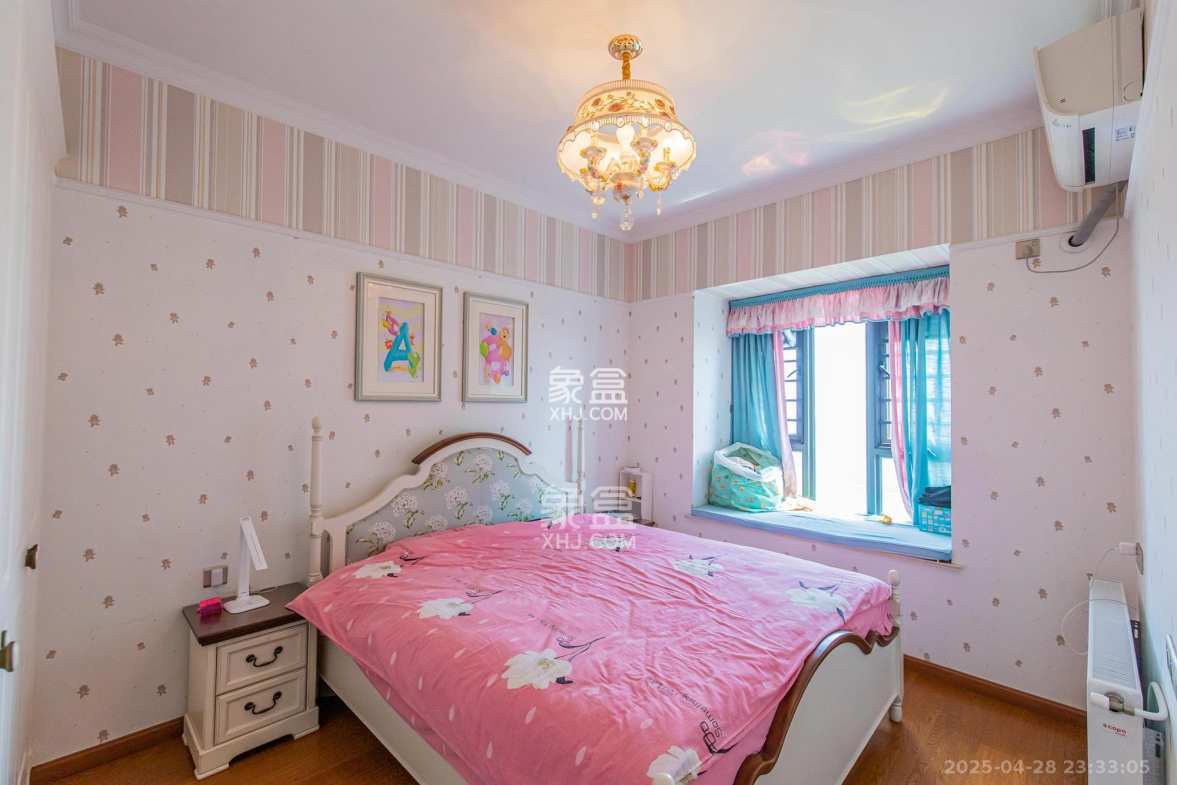 碧桂园威尼斯城 8室2厅6卫 693.98万 碧桂园威尼斯城 8室2厅6卫 693.98万卧室