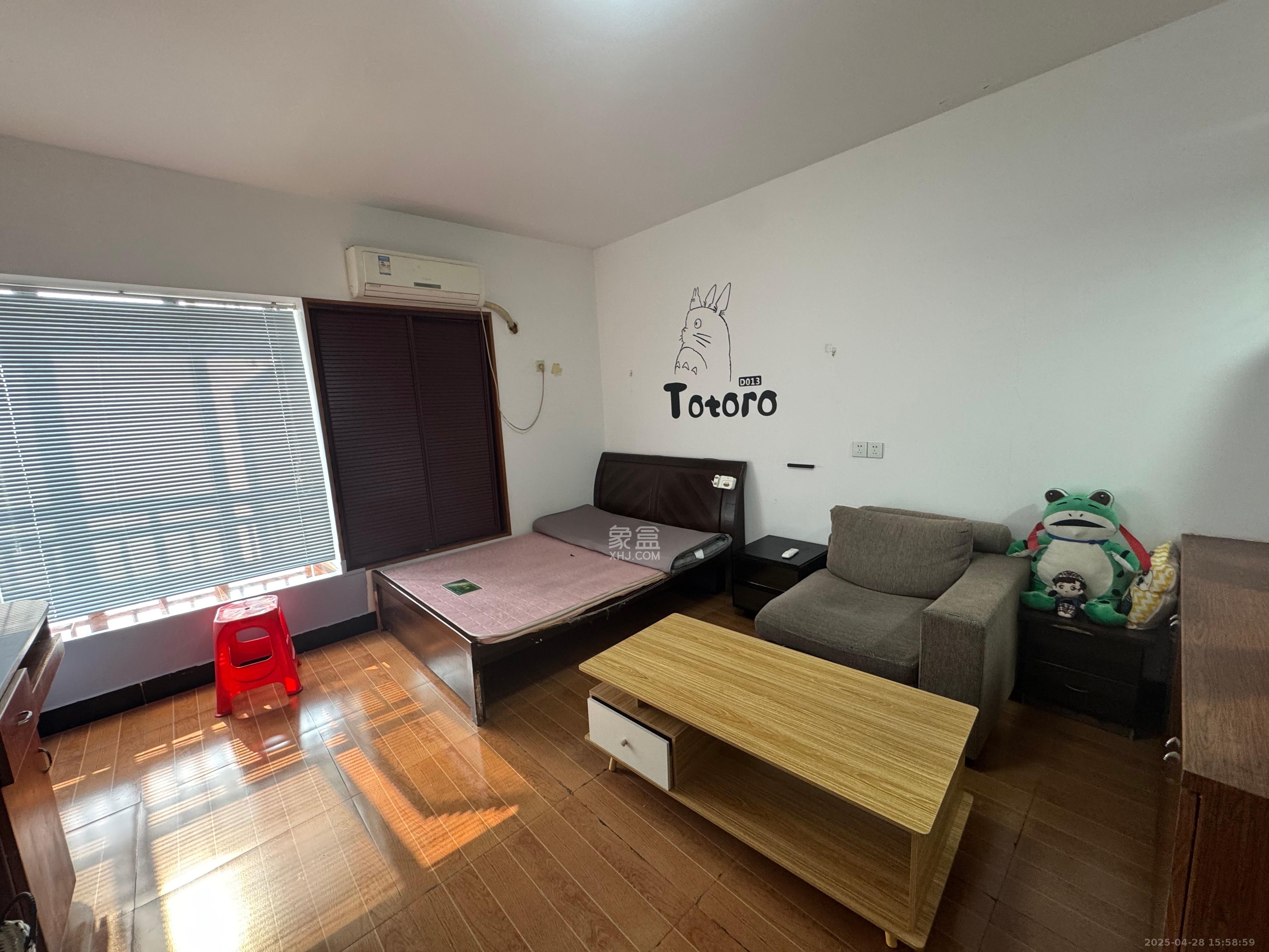 云鼎公馆  1室0厅1卫   1300.00元/月室内图1