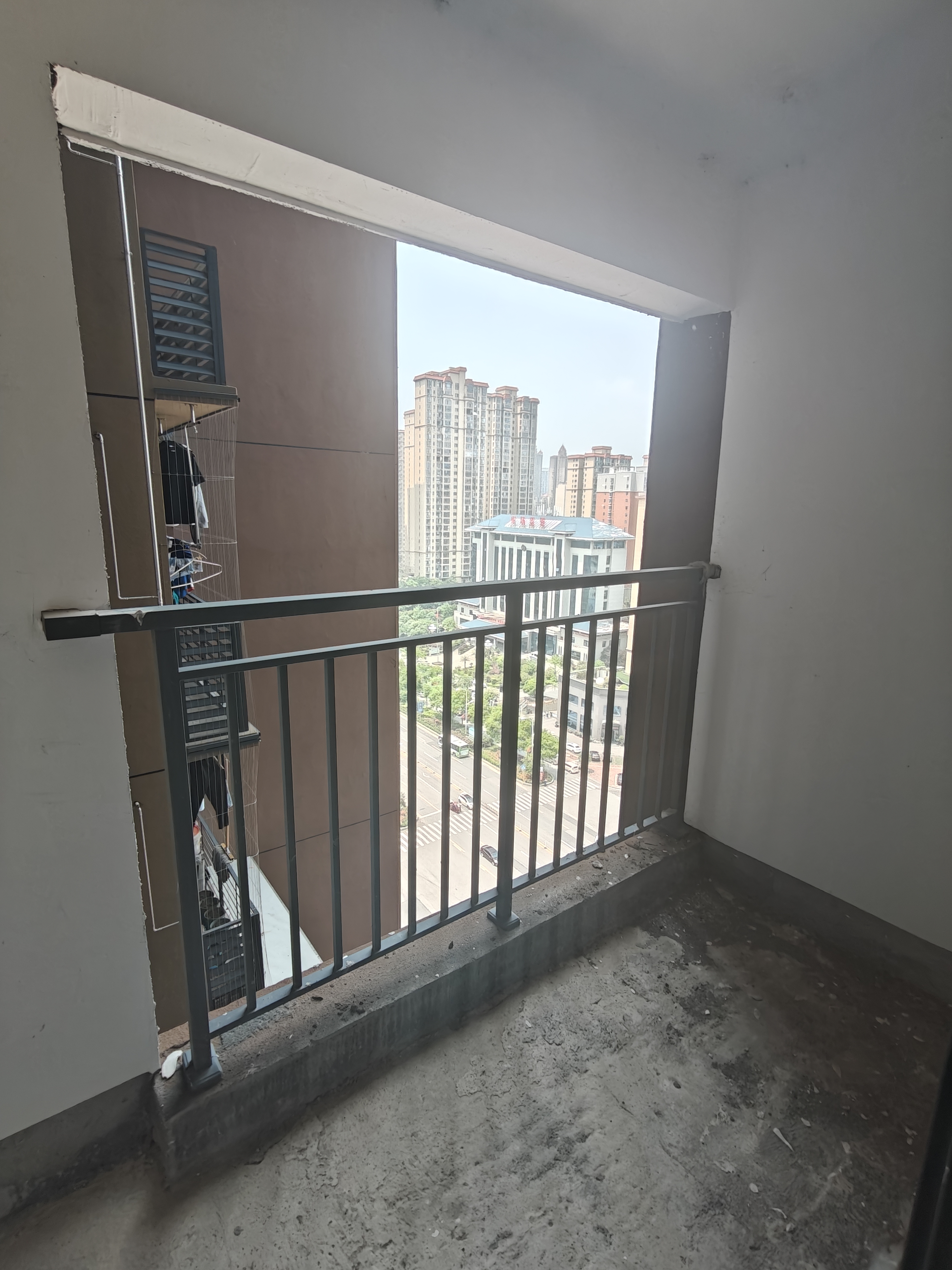 宁邦中心(二期公园里)  4室2厅2卫   89.80万 宁邦中心(二期公园里)  4室2厅2卫   89.80万客厅