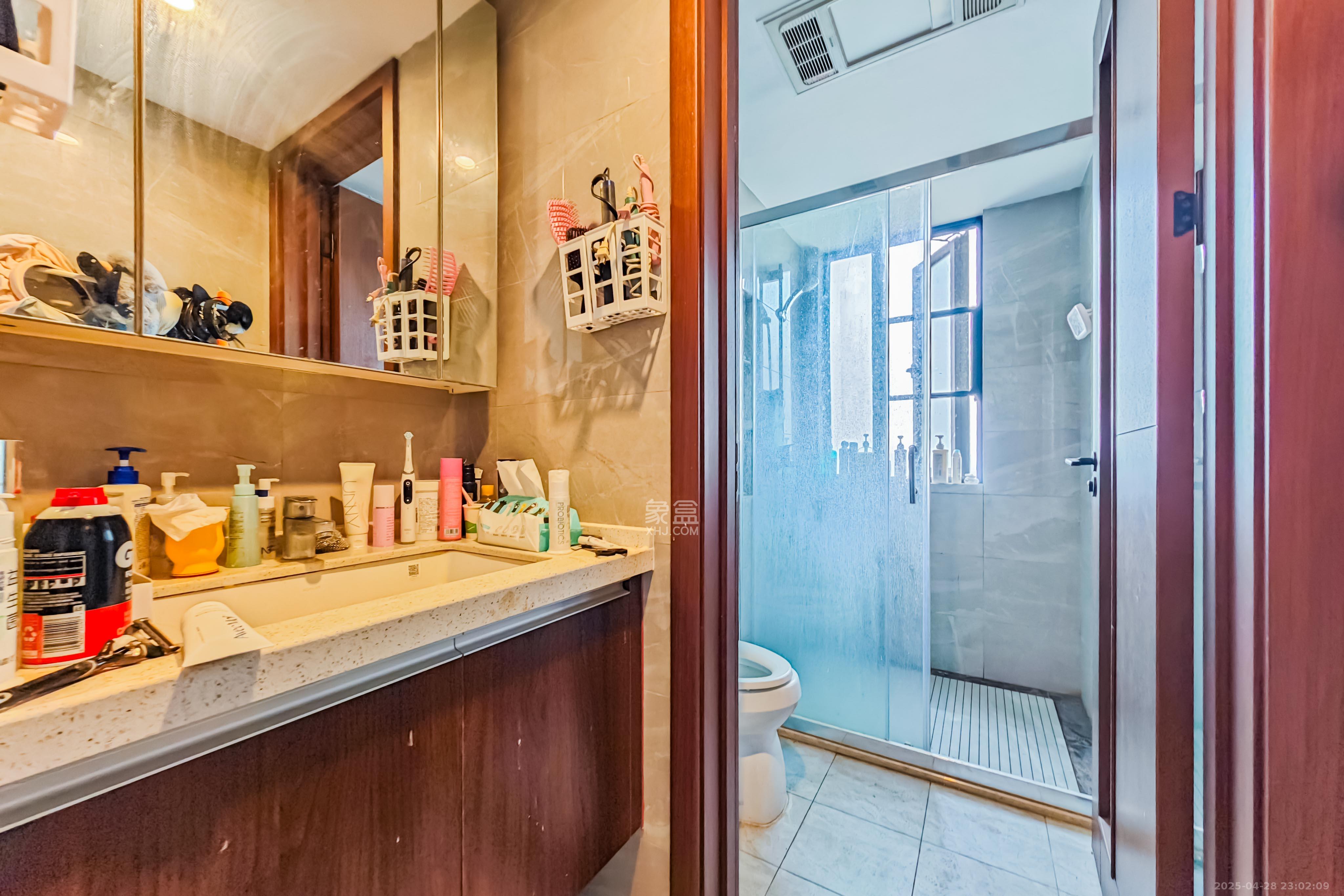 绿地长沙城际空间站(绿地新里佳苑)  4室2厅1卫    142.0万 绿地长沙城际空间站(绿地新里佳苑)  4室2厅1卫    142.0万卫生间