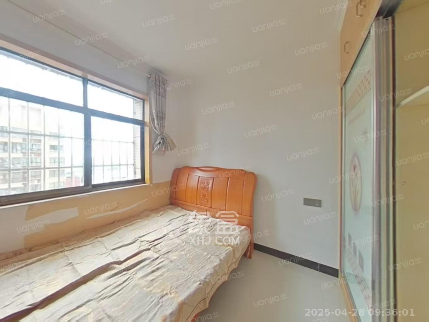 波隆城市花园 3室2厅2卫 2200.0元/月 波隆城市花园 3室2厅2卫 2200.0元/月室内图