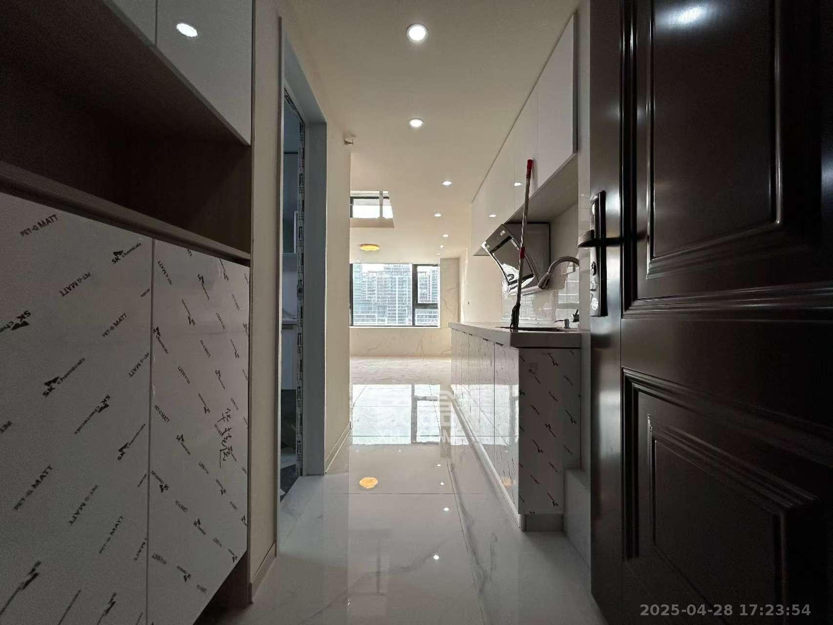 卡地亚公寓  1室1厅1卫    2000.0元/月 卡地亚公寓  1室1厅1卫    2000.0元/月