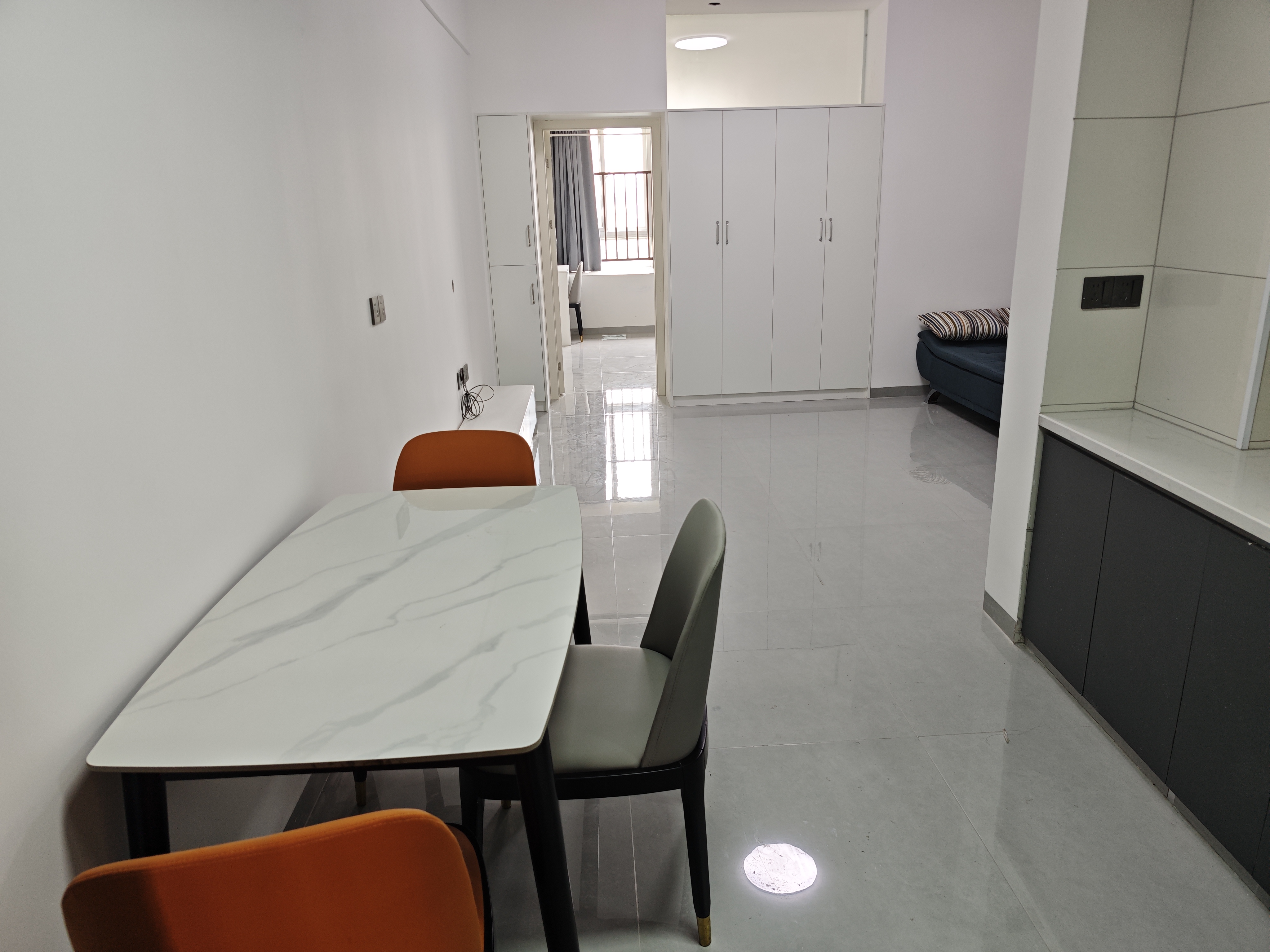 佳源罗马都市 2室1厅1卫 1200.0元/月 佳源罗马都市 2室1厅1卫 1200.0元/月室内图