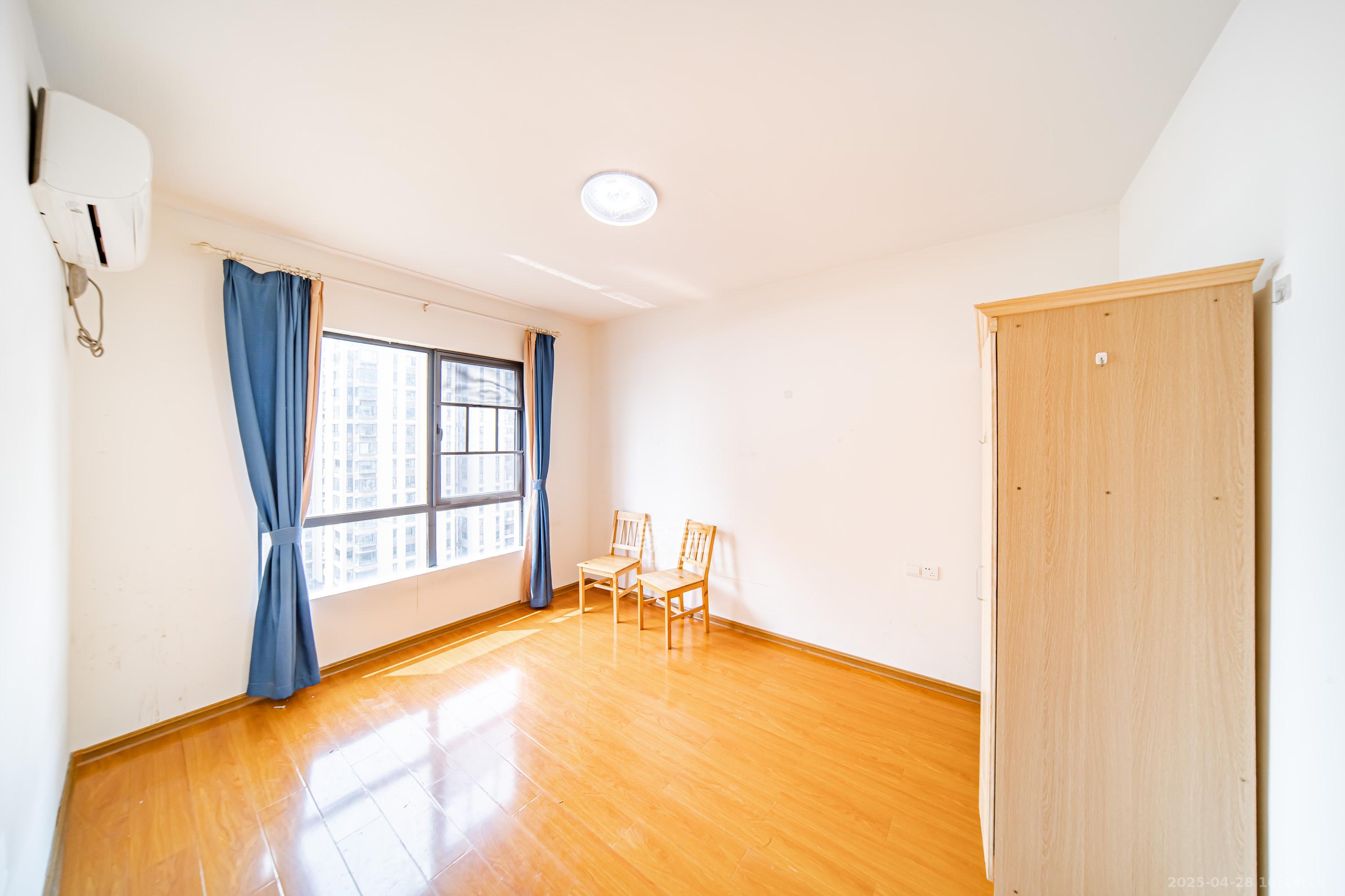 湘熙水郡(观澜海赋家园)  3室2厅1卫    95.0万 湘熙水郡(观澜海赋家园)  3室2厅1卫    95.0万卧室