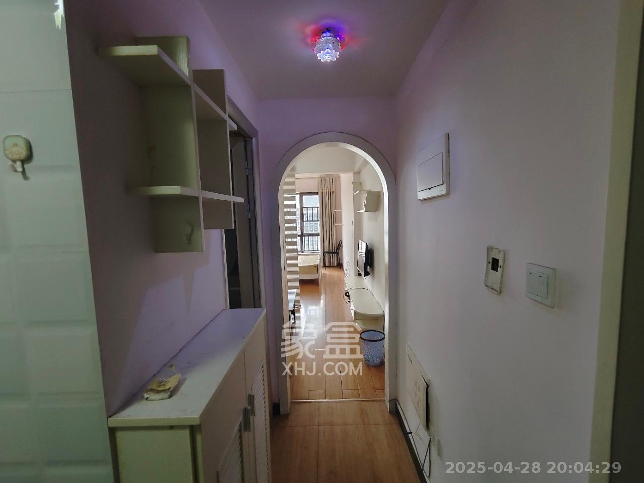 达美D6区  1室1厅1卫   1500.00元/月室内图