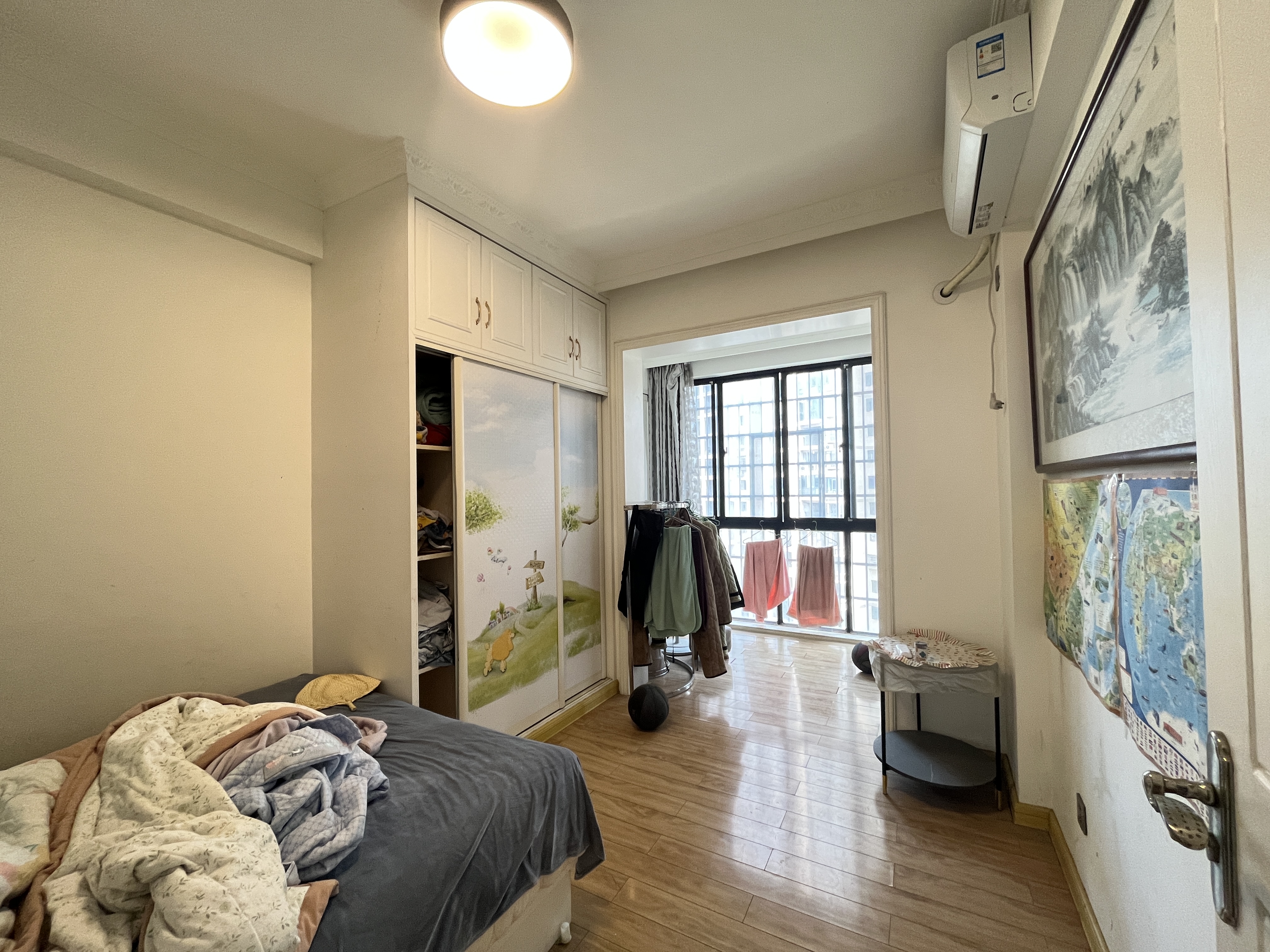 华剑首郡+五江珑悦 1室0厅0卫 69.8万 华剑首郡+五江珑悦 1室0厅0卫 69.8万客厅