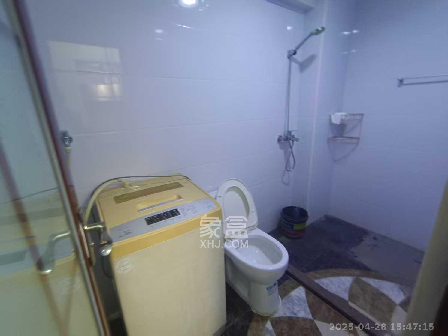 阳光100二期  1室1厅1卫   1600.00元/月室内图