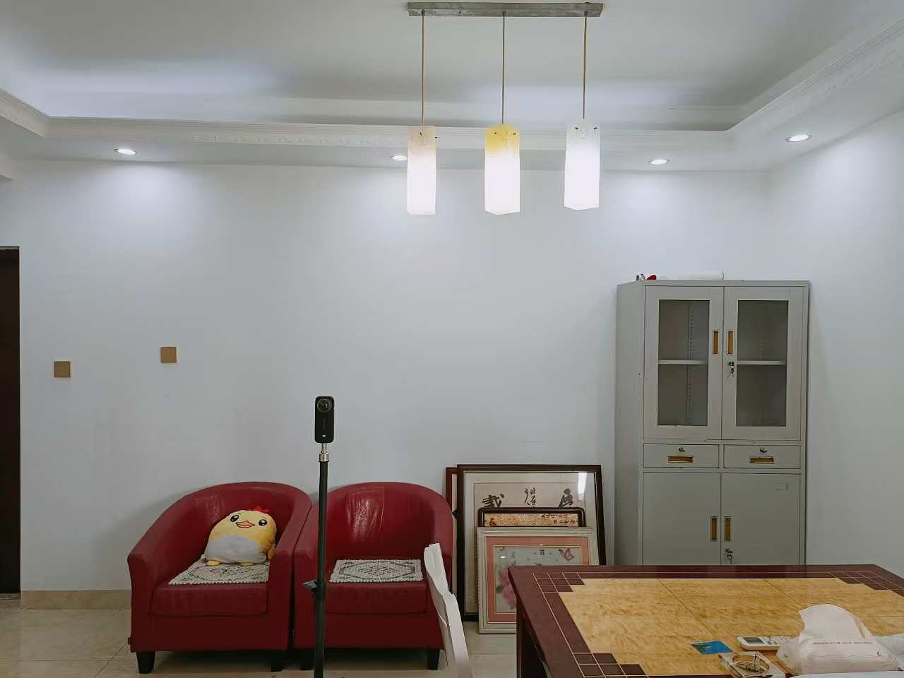洛杉矶城  2室2厅1卫   2600.00元/月室内图