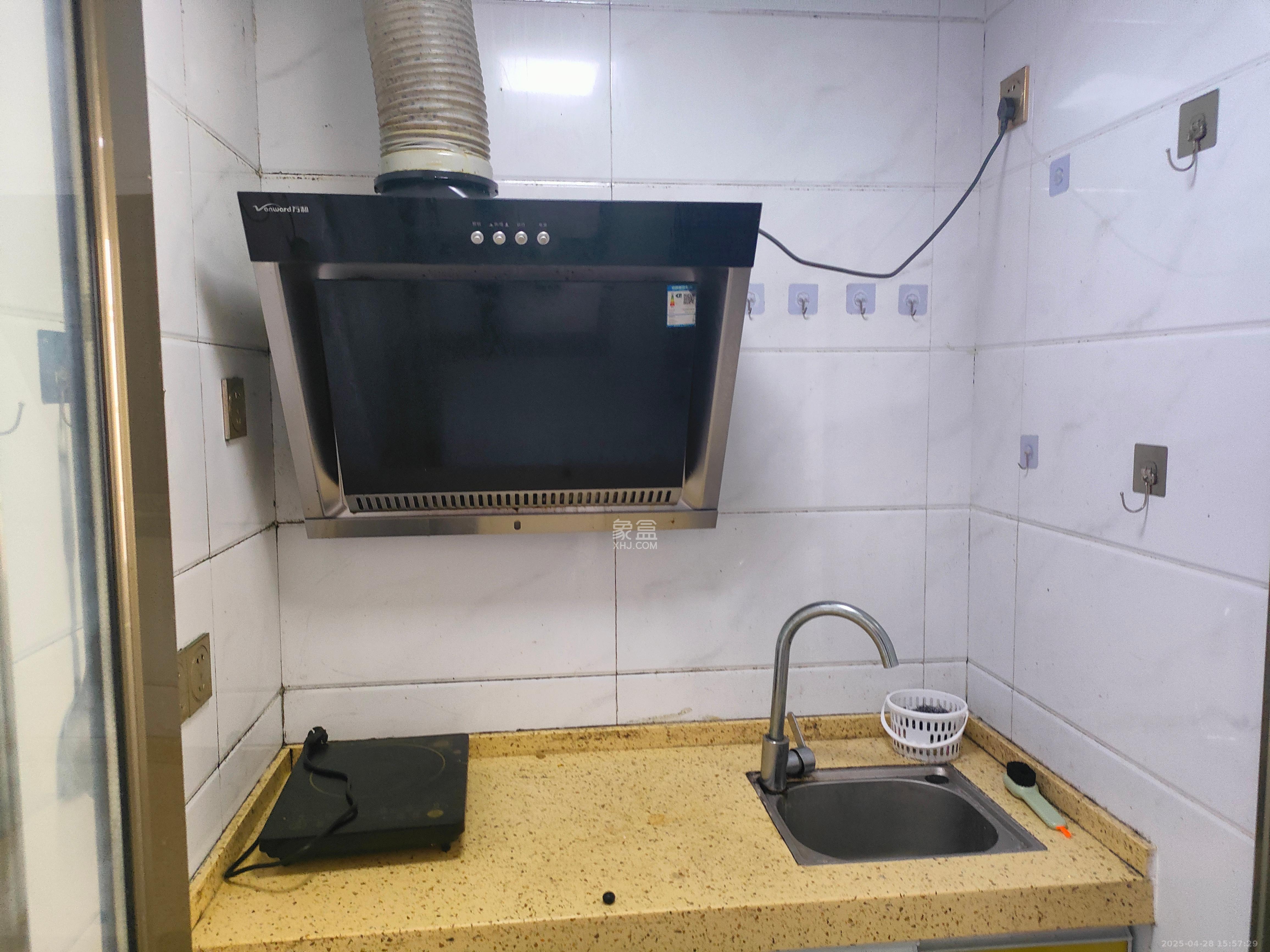 嘉顺苑 1室1厅1卫 1300.0元/月 嘉顺苑 1室1厅1卫 1300.0元/月室内图