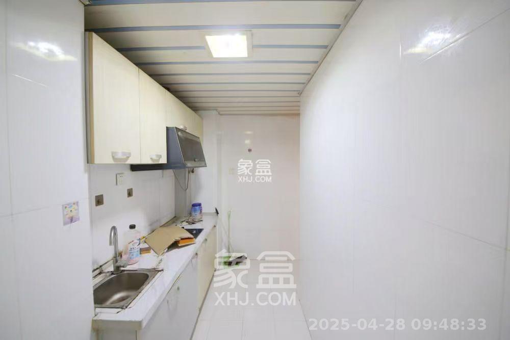 高桥现代商贸城  2室2厅1卫   2300.00元/月室内图