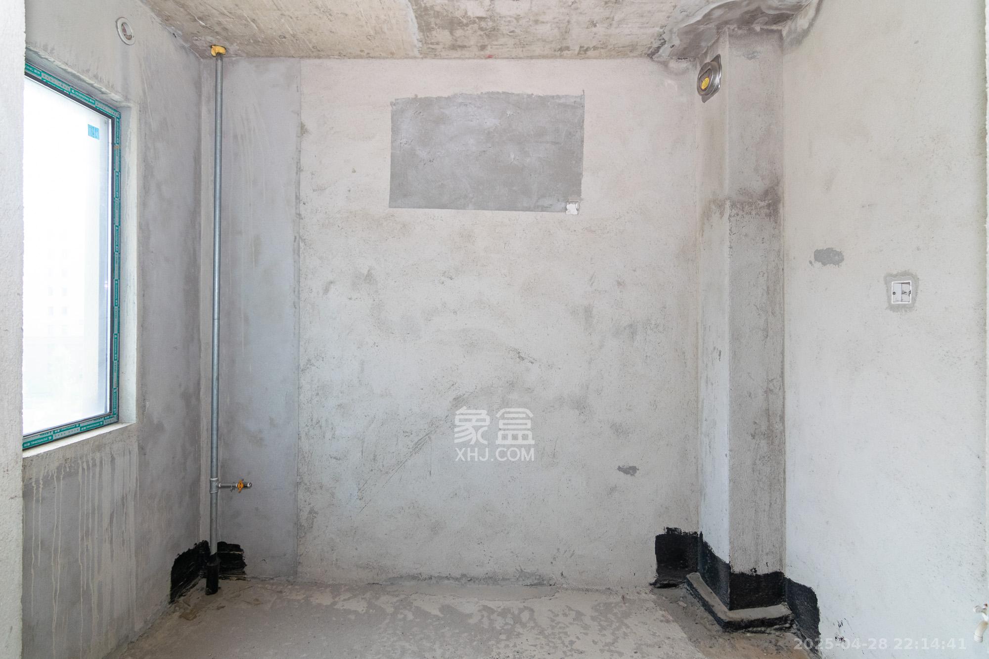 润和谷山郡(悦禧山庄水榭花都) 4室2厅2卫 119.8万 润和谷山郡(悦禧山庄水榭花都) 4室2厅2卫 119.8万厨房