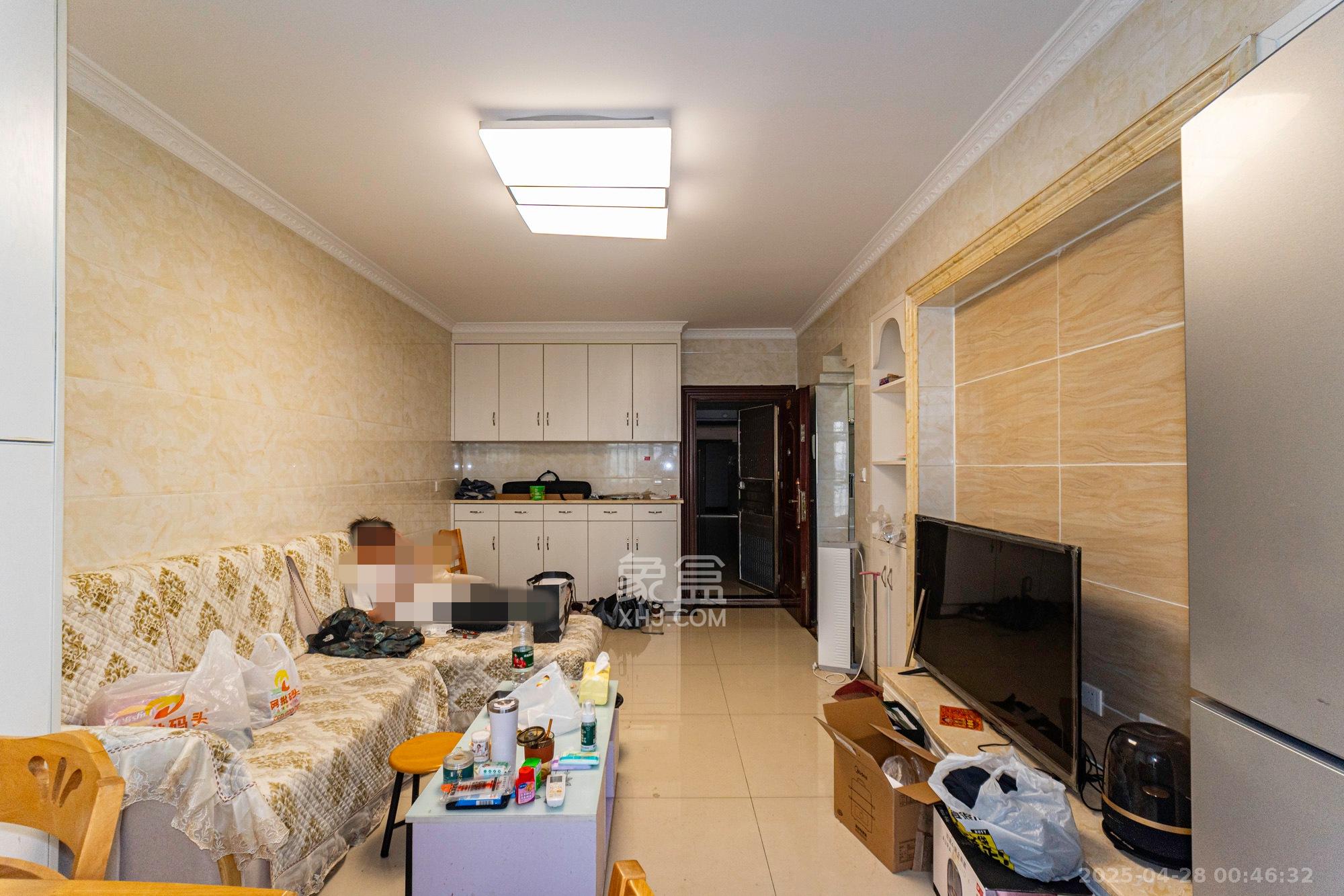 长永佳苑  2室2厅1卫    36.8万 长永佳苑  2室2厅1卫    36.8万客厅