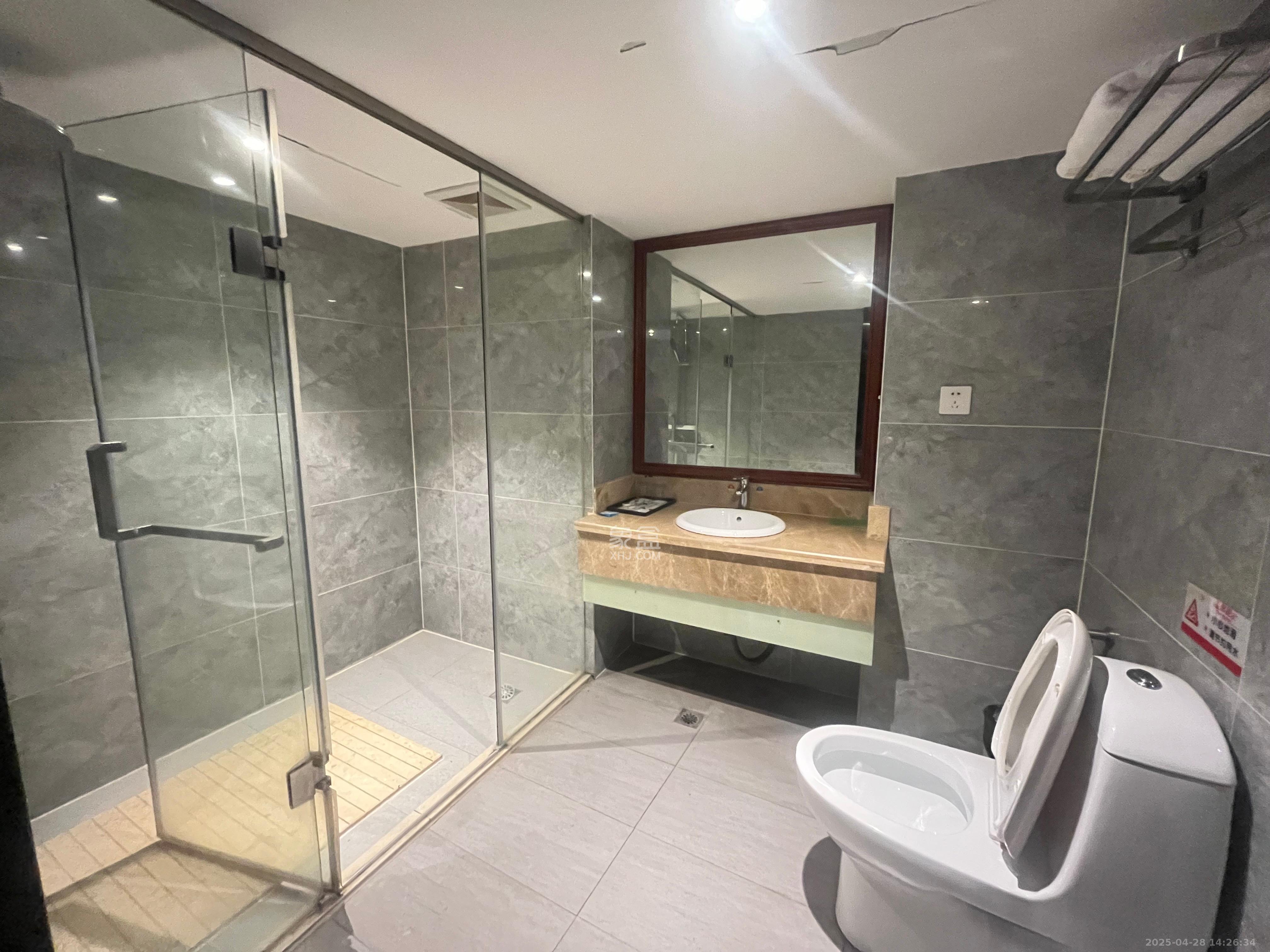 玛依拉山庄  1室0厅1卫    1500.0元/月 玛依拉山庄  1室0厅1卫    1500.0元/月室内图