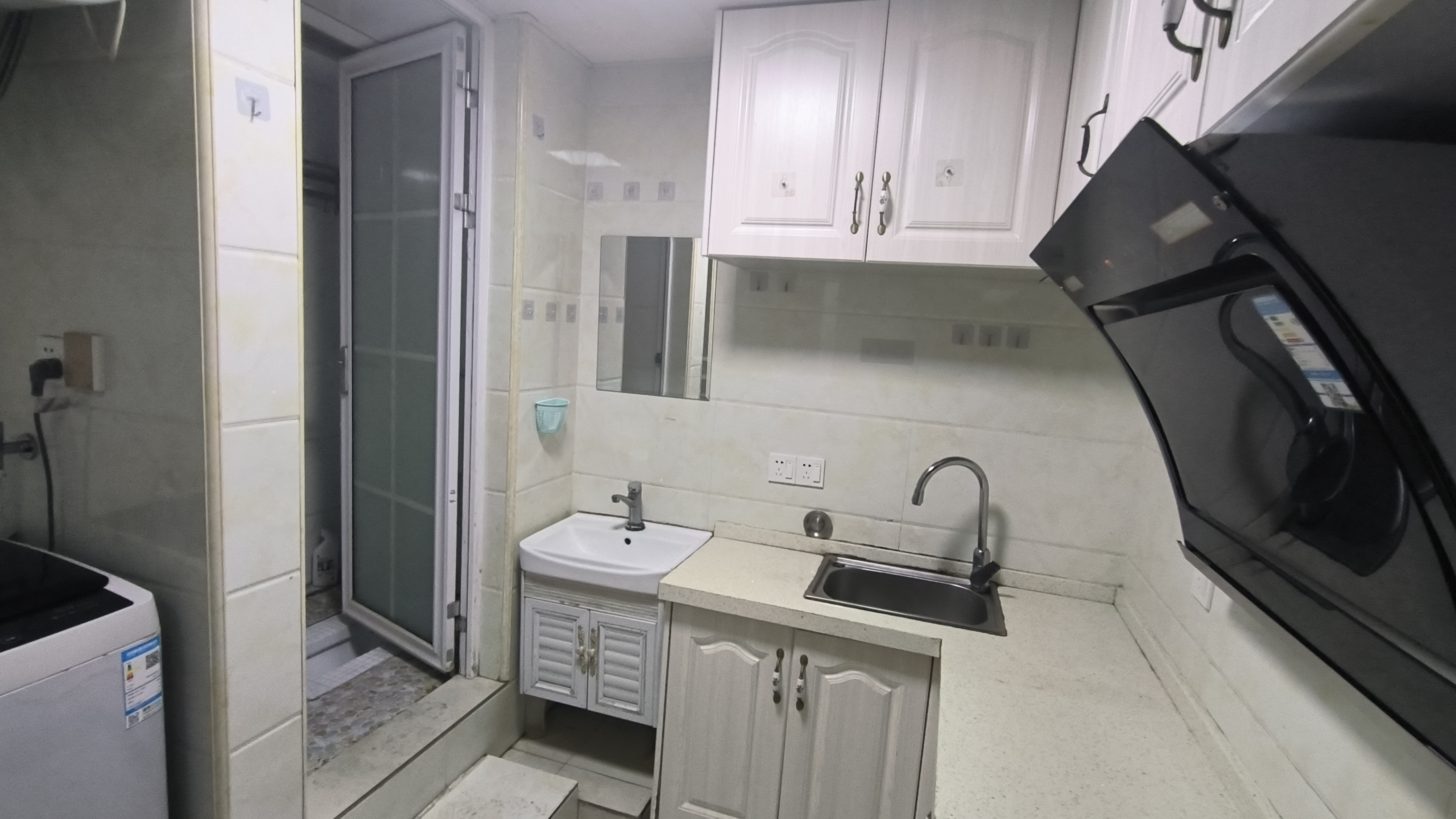 佳源罗马都市 1室0厅0卫 1100.0元/月 佳源罗马都市 1室0厅0卫 1100.0元/月室内图