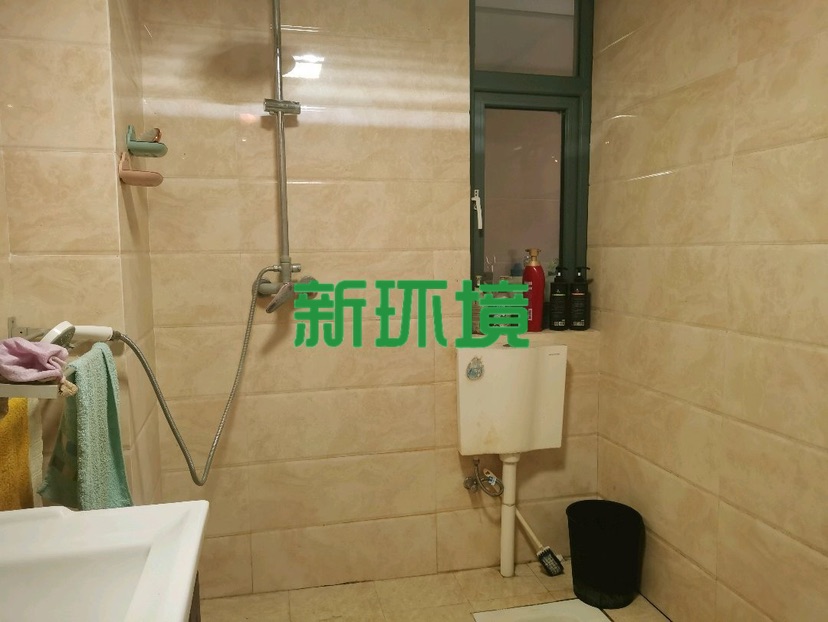 公园世家 2室1厅1卫 1700.0元/月 公园世家 2室1厅1卫 1700.0元/月室内图