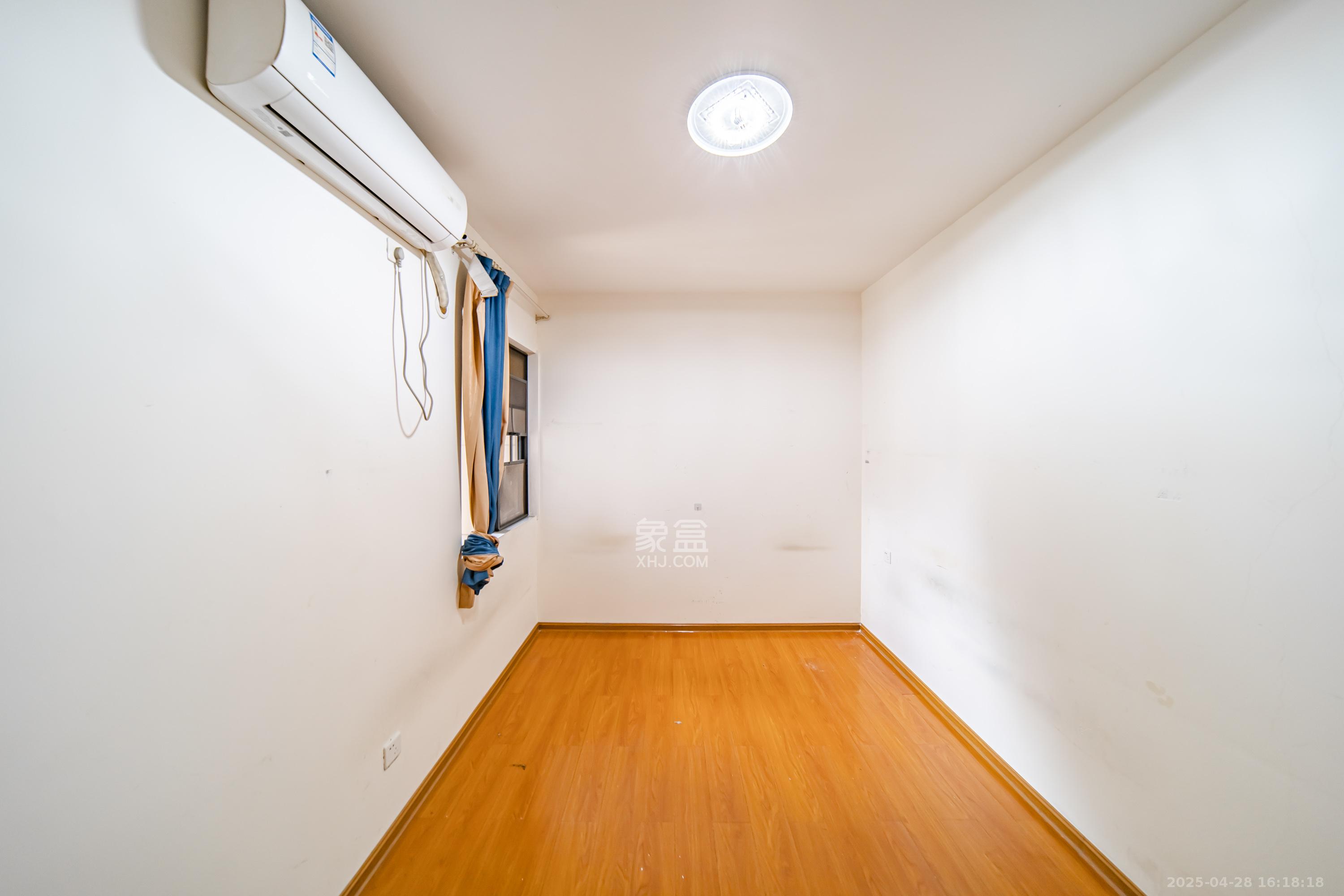 湘熙水郡(观澜海赋家园)  3室2厅1卫    95.0万 湘熙水郡(观澜海赋家园)  3室2厅1卫    95.0万卧室