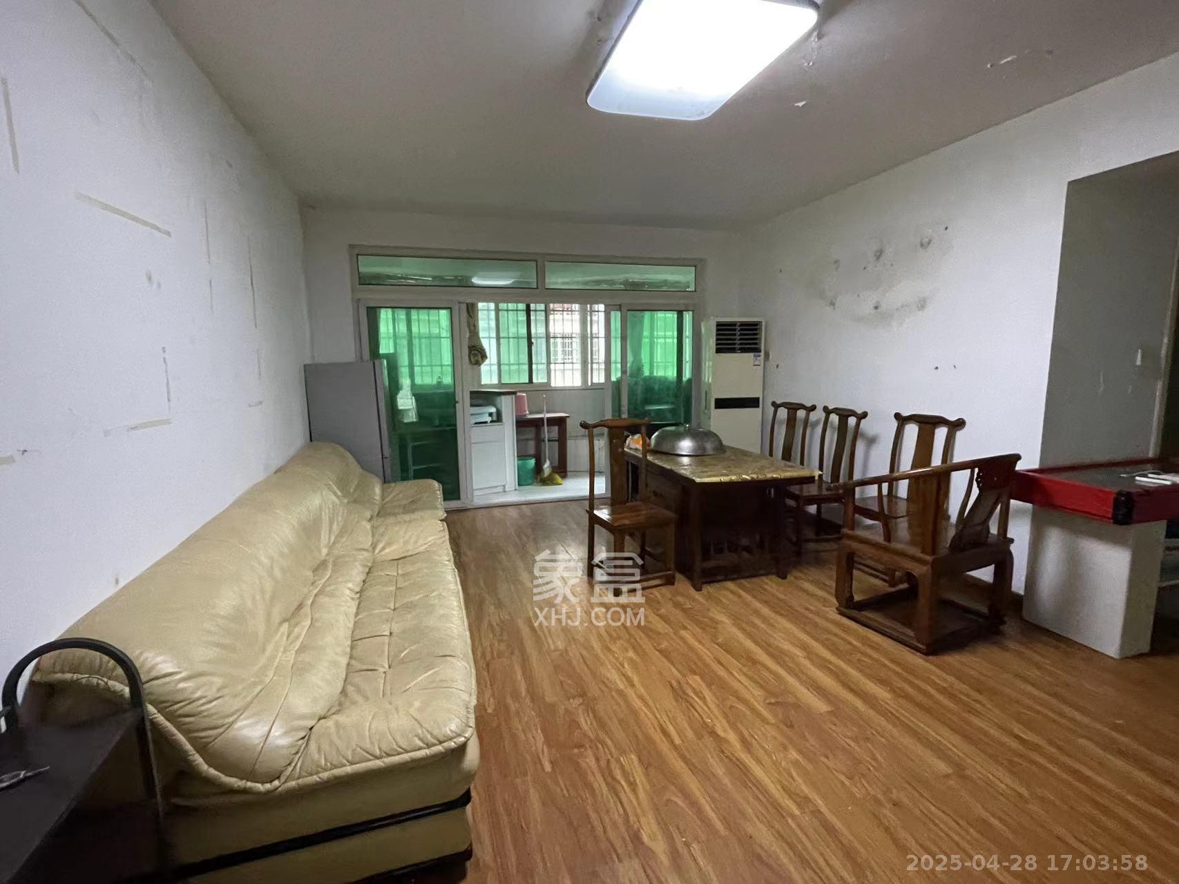 马王堆商贸城 3室2厅1卫 2300.0元/月 马王堆商贸城 3室2厅1卫 2300.0元/月室内图