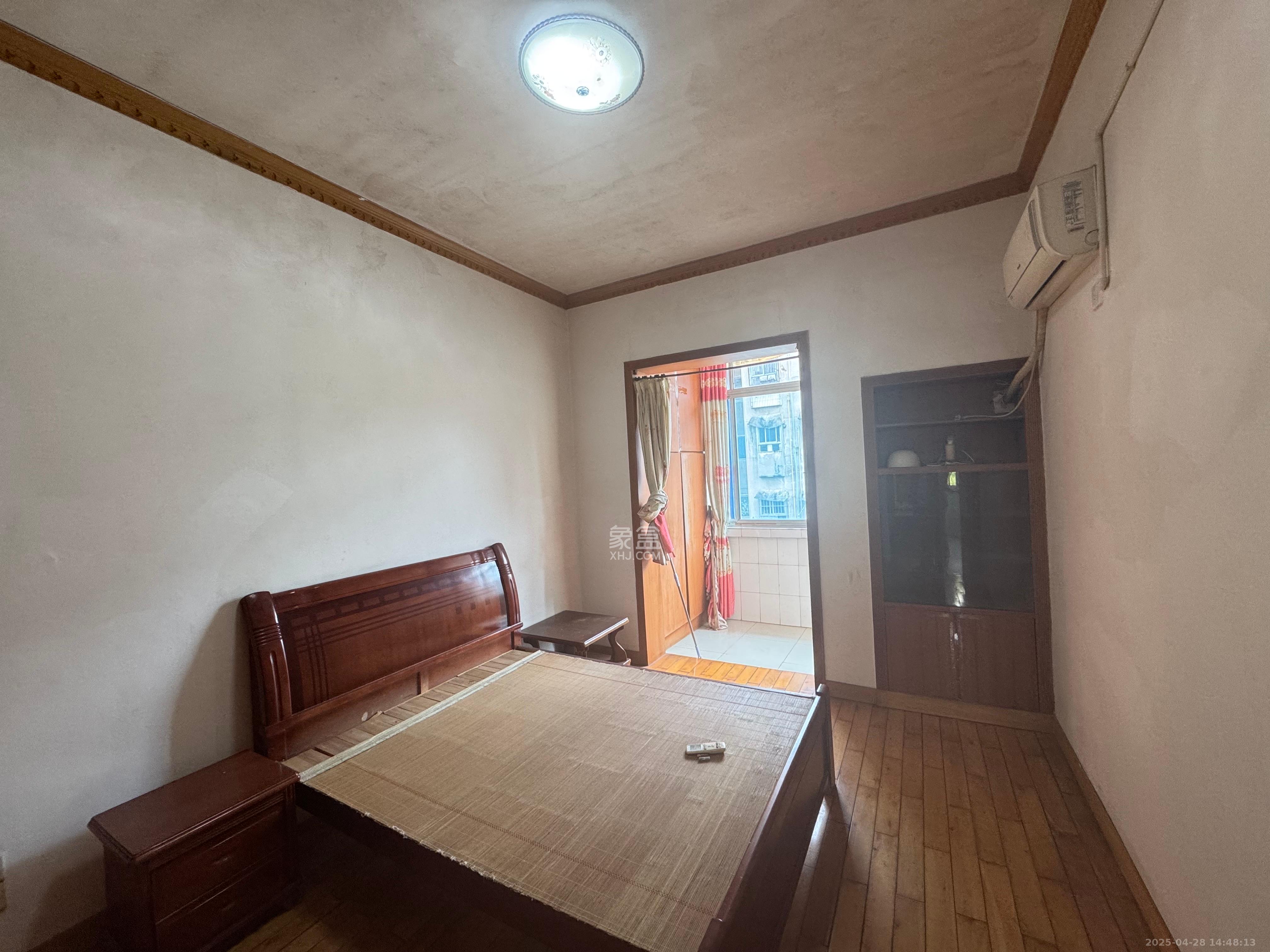 中建五局信和苑三区 2室1厅1卫 1350.0元/月 中建五局信和苑三区 2室1厅1卫 1350.0元/月室内图