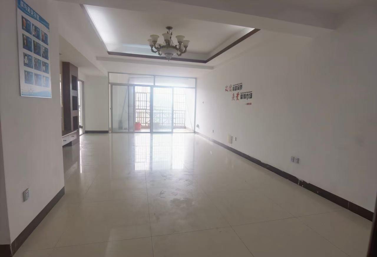 兴力国际大厦 3室2厅1卫 5000.0元/月 兴力国际大厦 3室2厅1卫 5000.0元/月室内图