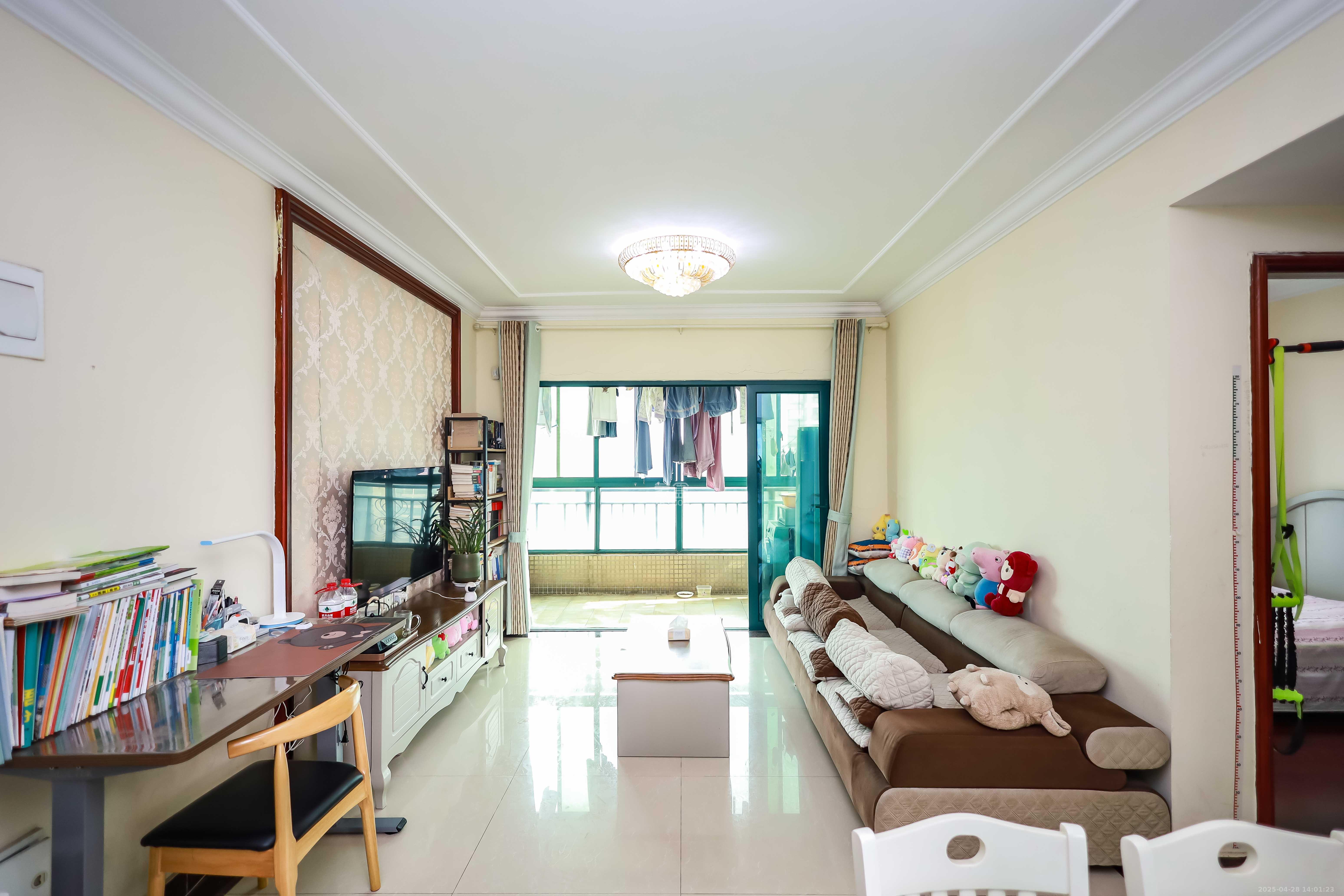 恒大华府  3室1厅1卫    115.0万 恒大华府  3室1厅1卫    115.0万