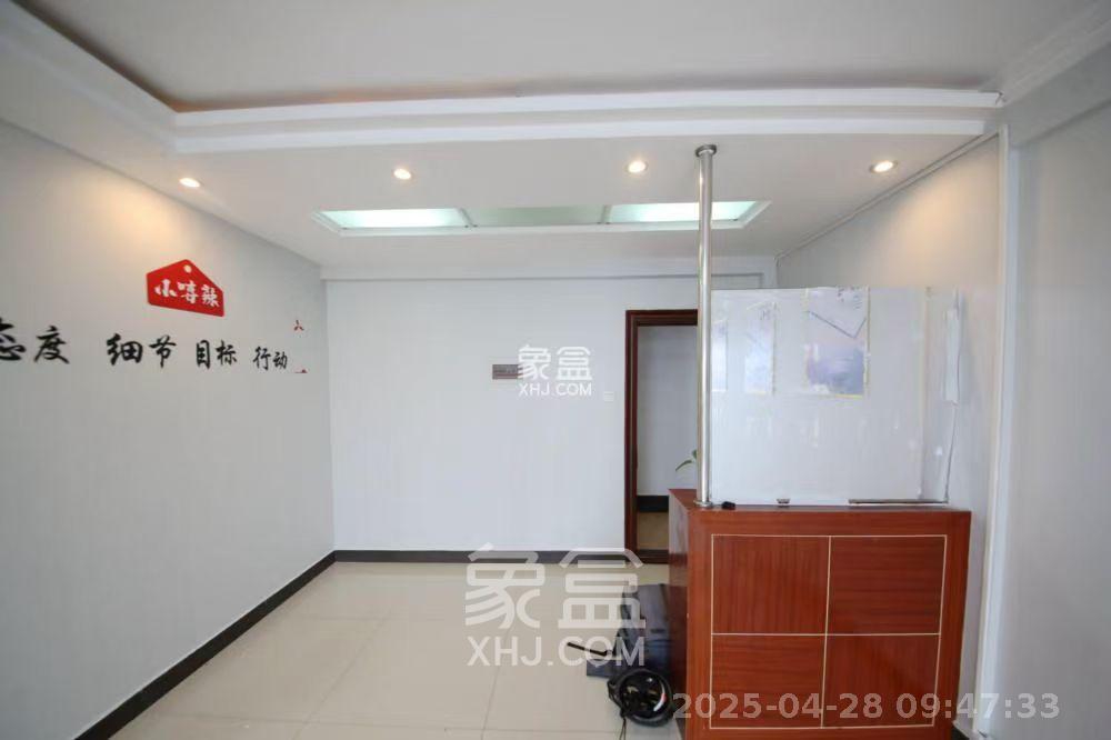 高桥现代商贸城  2室2厅1卫   2300.00元/月室内图
