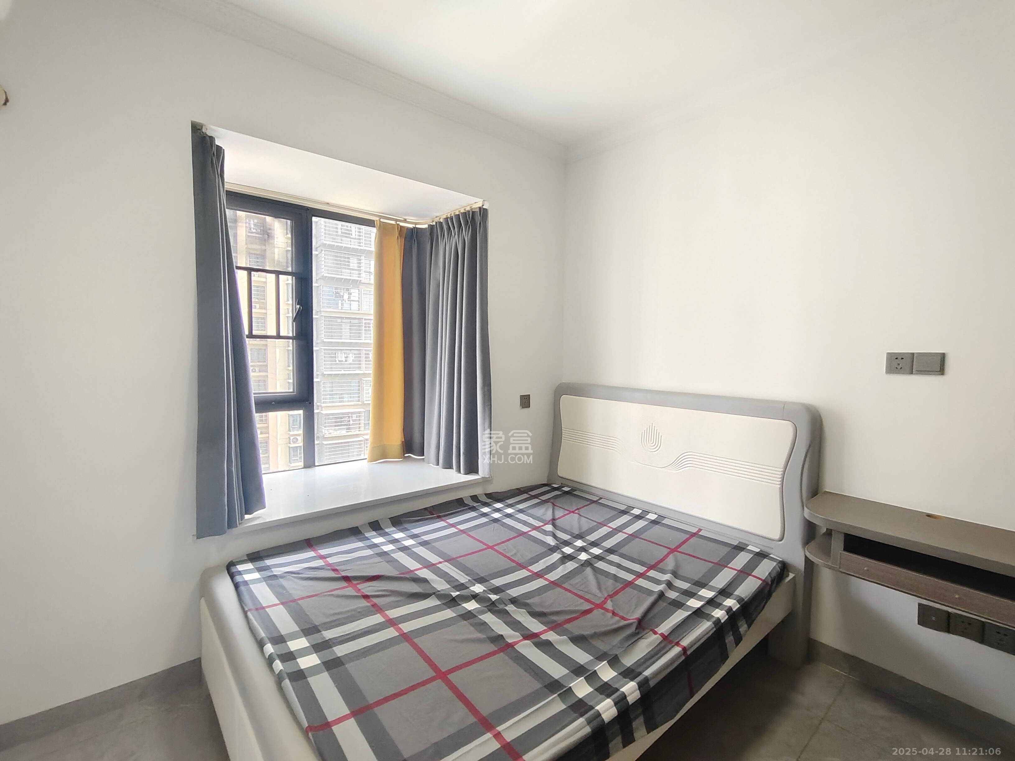 真人桥家园一期 3室2厅2卫 2200.0元/月 真人桥家园一期 3室2厅2卫 2200.0元/月室内图