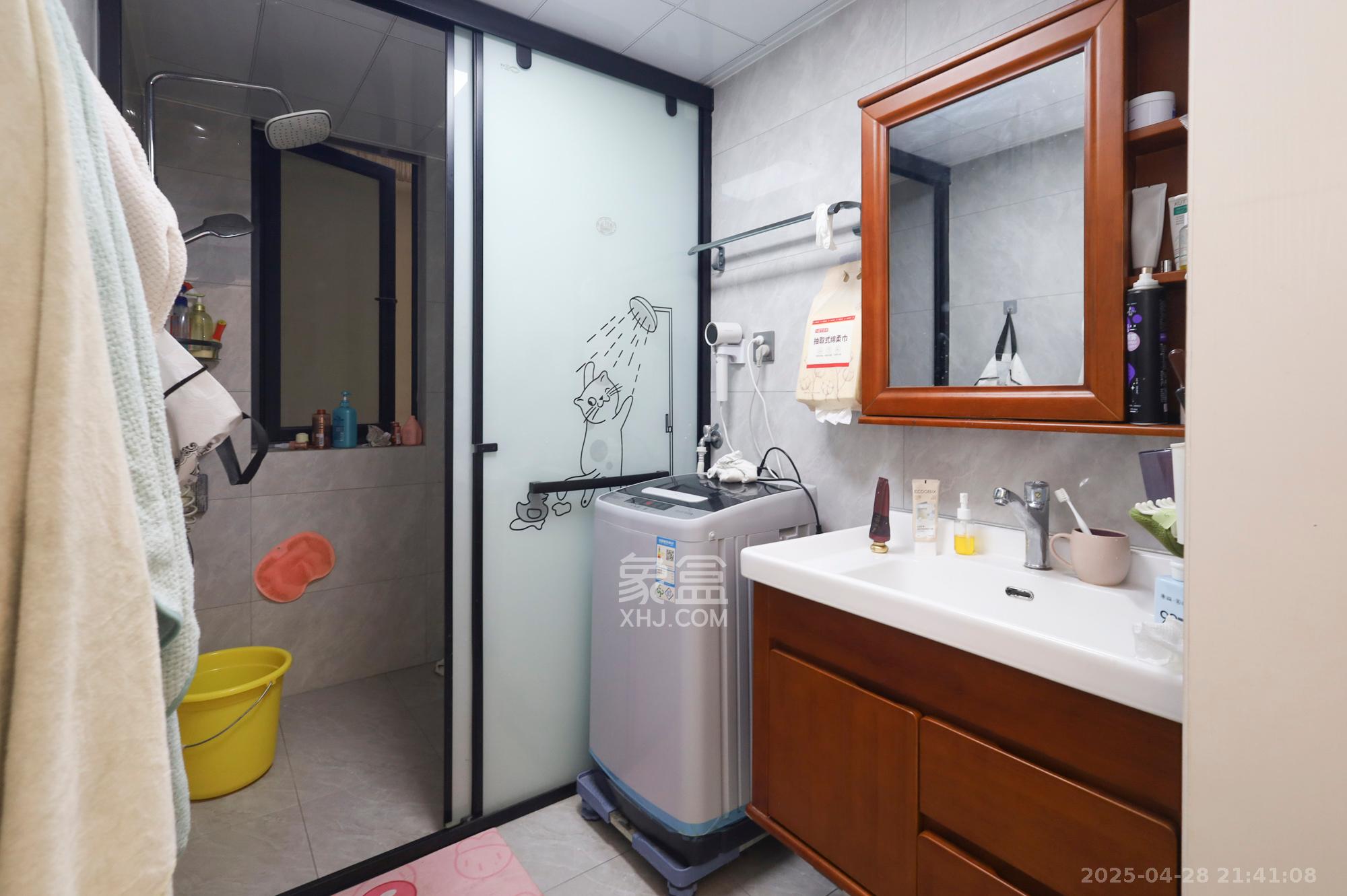 长沙融创城  3室2厅1卫    55.0万 长沙融创城  3室2厅1卫    55.0万卫生间