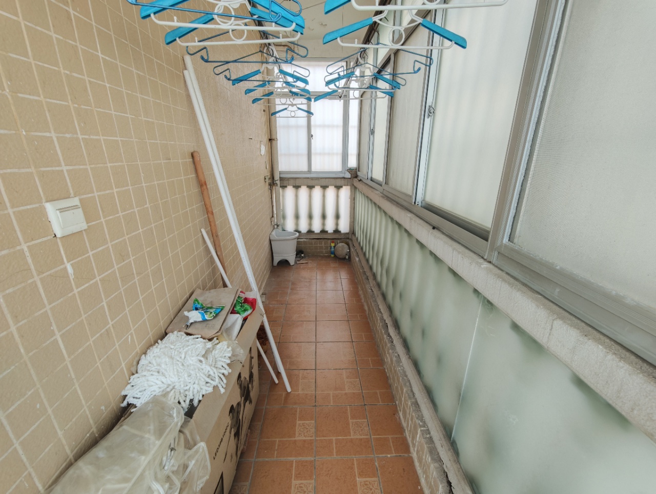 晶莹花园  1室1厅1卫   1000.00元/月室内图