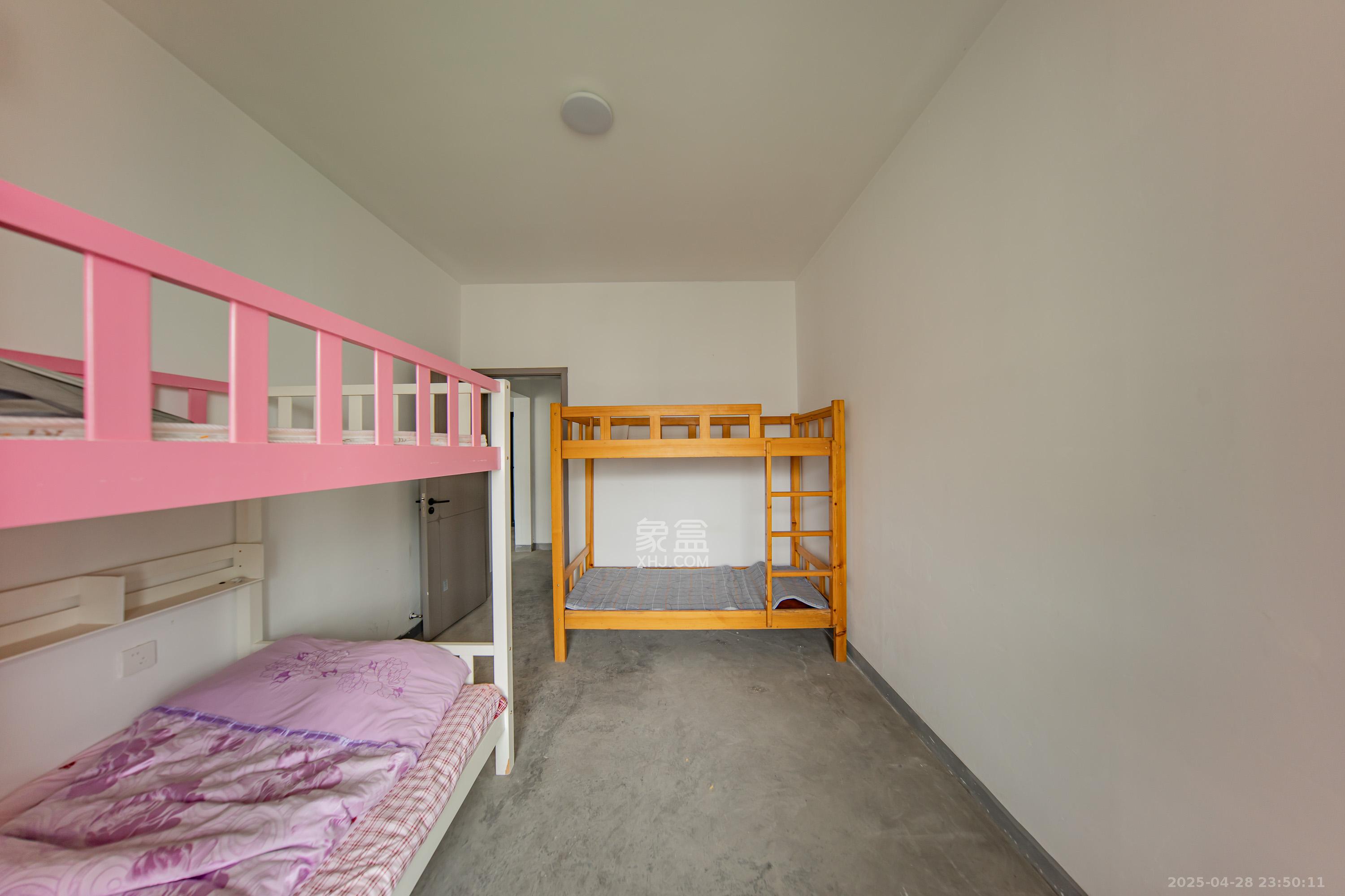 建投象山国际  6室2厅4卫   320.00万其他