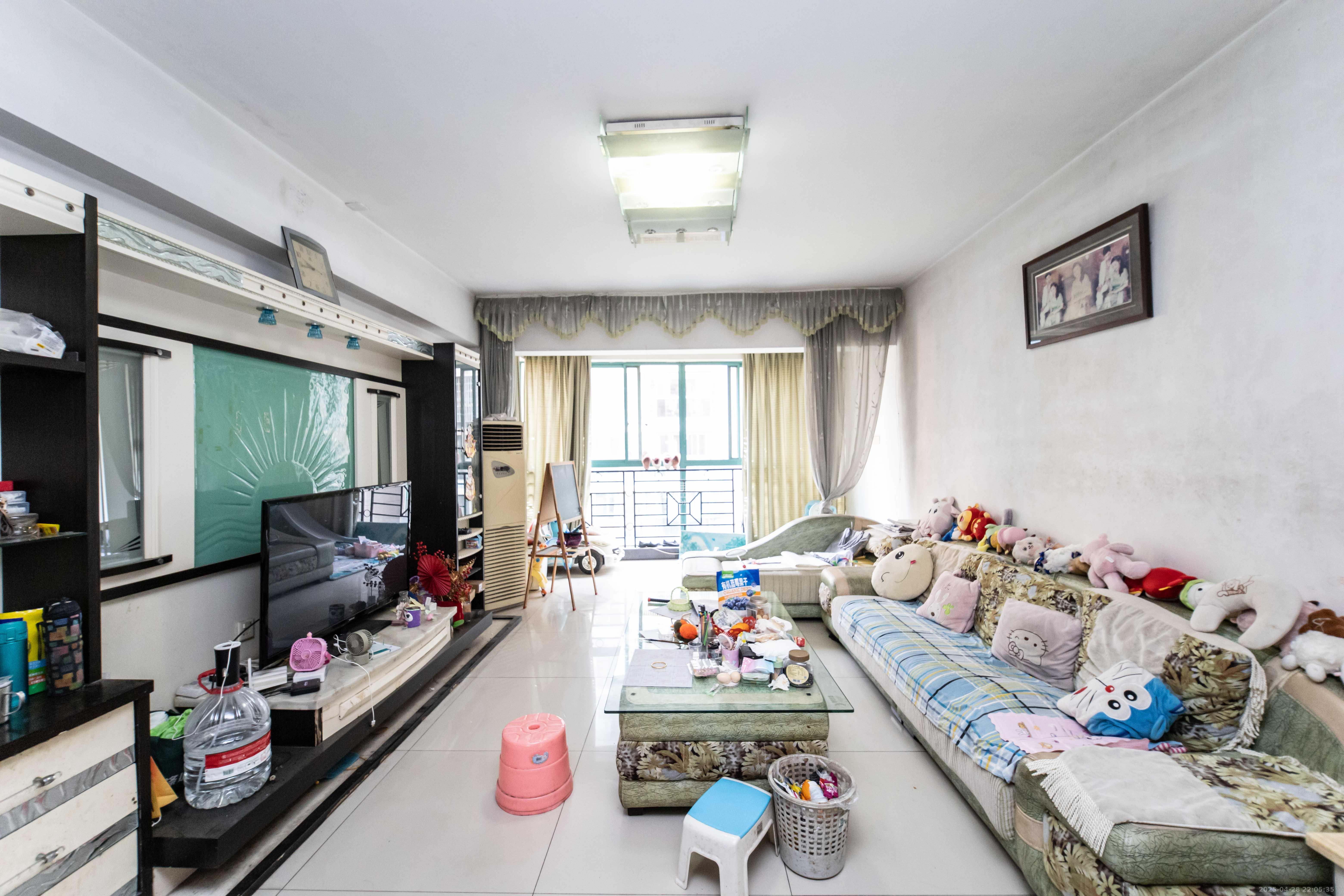 恒业雅苑  4室2厅1卫    105.0万 恒业雅苑  4室2厅1卫    105.0万客厅