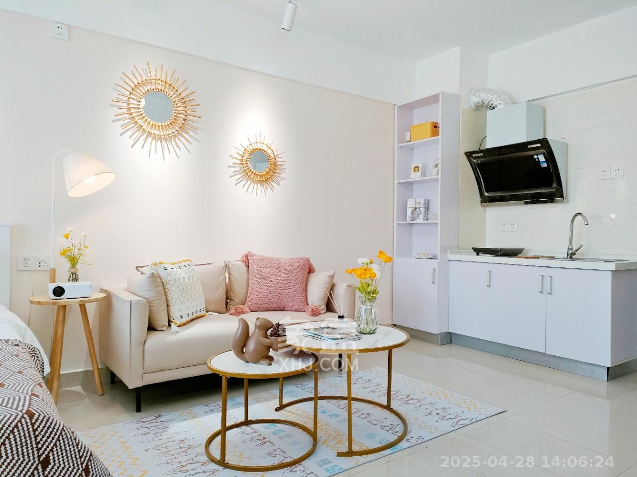 三万英尺  1室1厅1卫    1600.0元/月室内图