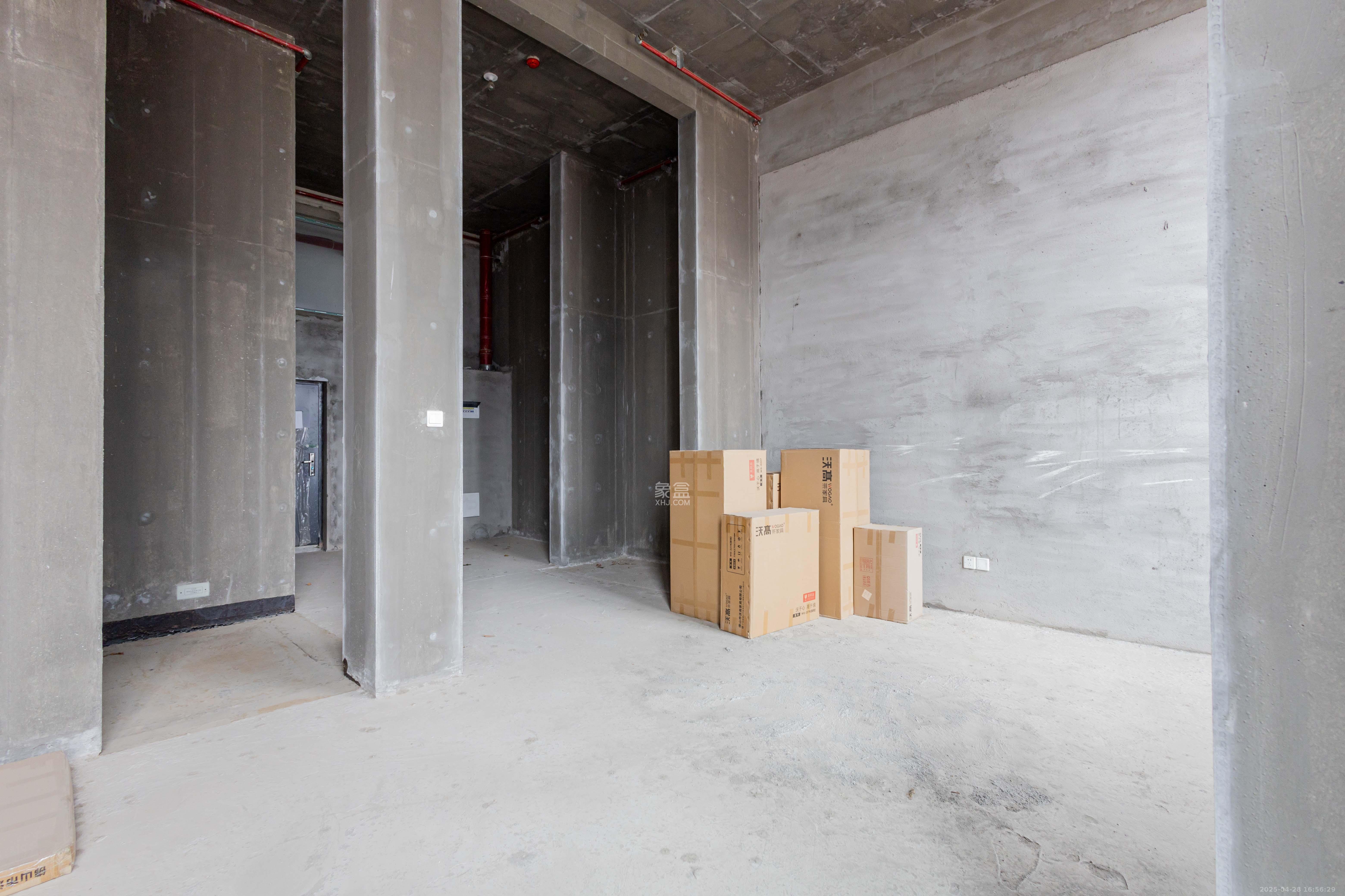 紫鑫中央广场(高铁新城)  4室2厅2卫    39.8万 紫鑫中央广场(高铁新城)  4室2厅2卫    39.8万卧室