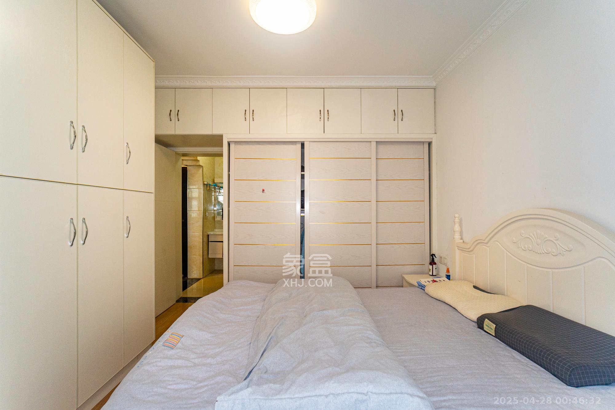 长永佳苑  2室2厅1卫    36.8万 长永佳苑  2室2厅1卫    36.8万卧室