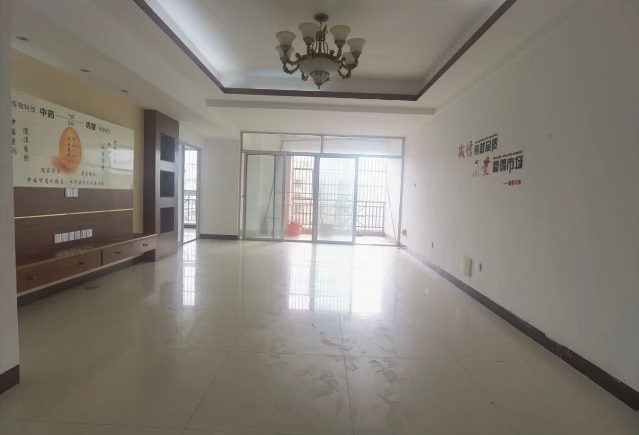 兴力国际大厦 3室2厅1卫 5000.0元/月 兴力国际大厦 3室2厅1卫 5000.0元/月室内图