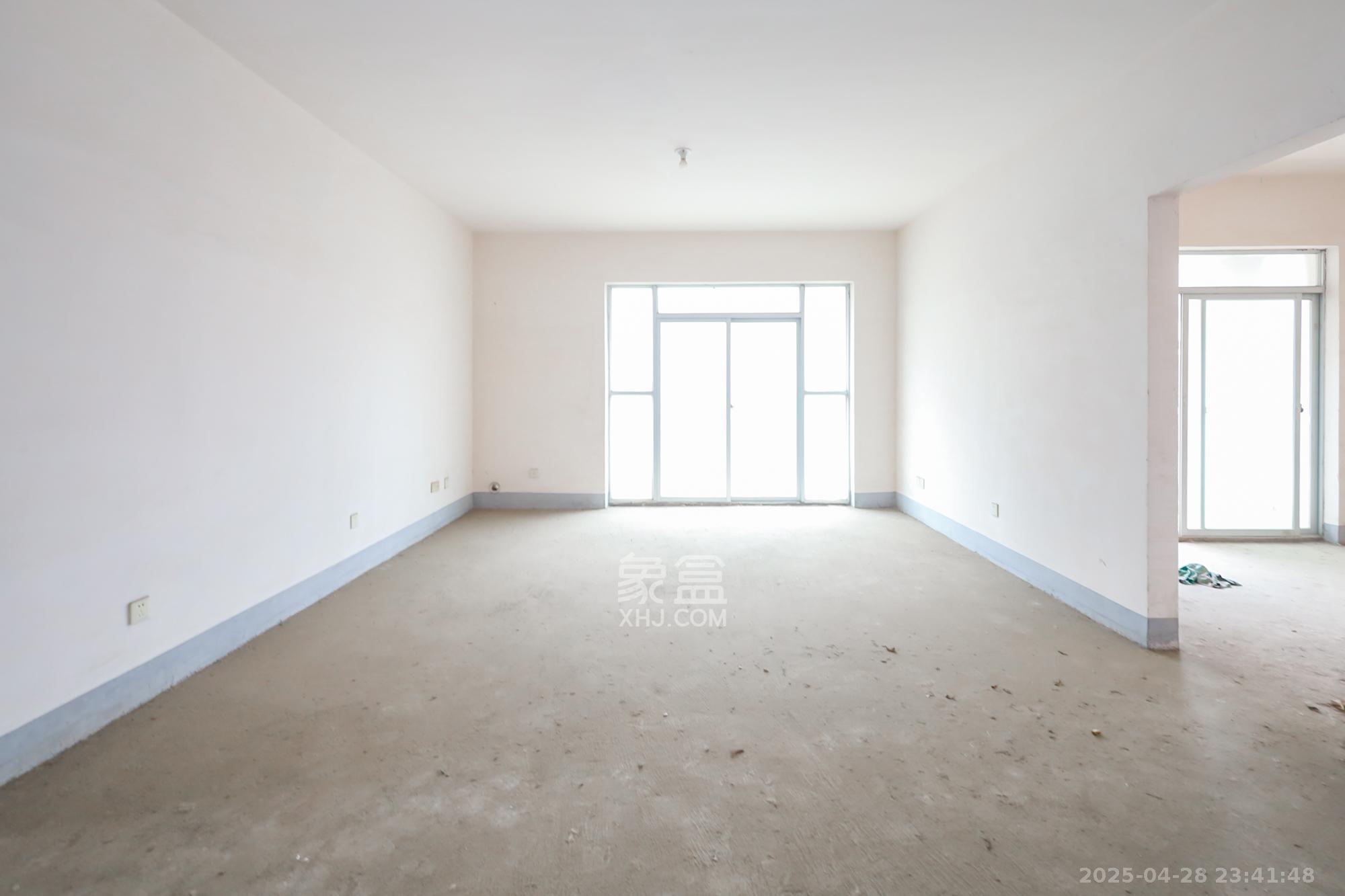 香海西岸  4室2厅2卫    130.0万 香海西岸  4室2厅2卫    130.0万