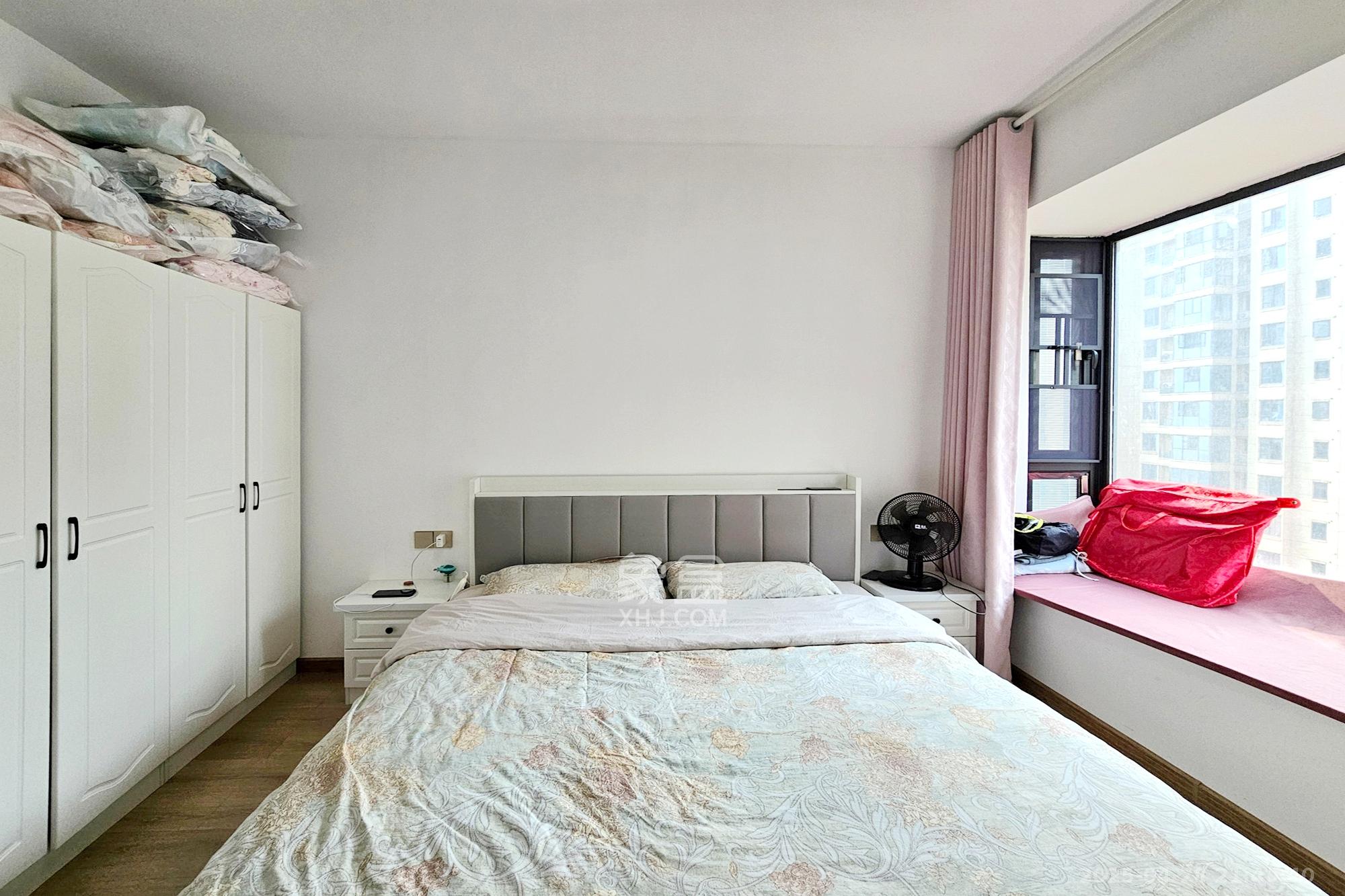 长房东旭国际 3室2厅2卫 139.8万 长房东旭国际 3室2厅2卫 139.8万卧室