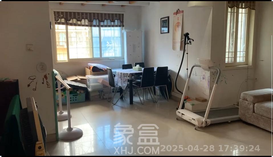 长征花园 3室2厅2卫 2000.0元/月 长征花园 3室2厅2卫 2000.0元/月室内图