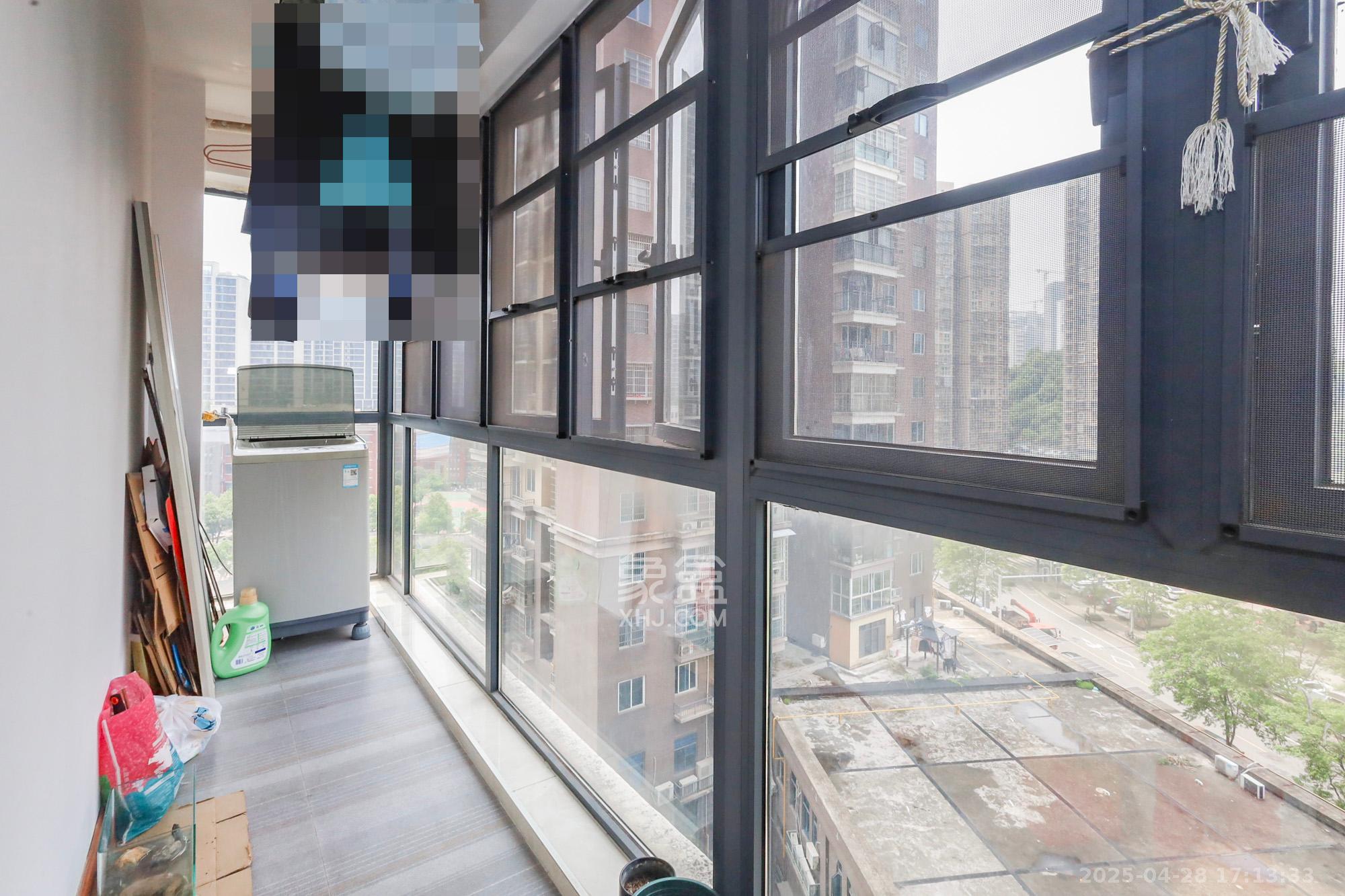 谷山庭院二期  3室2厅1卫    49.8万 谷山庭院二期  3室2厅1卫    49.8万阳台