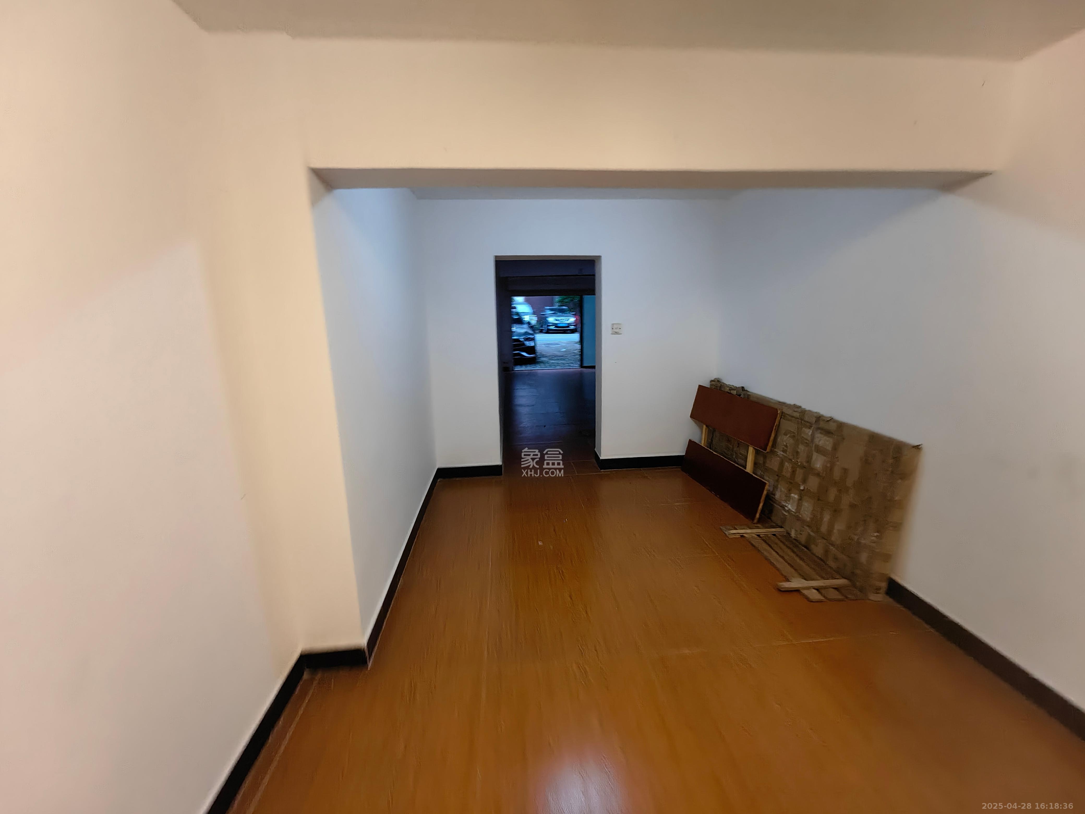 南山苏迪亚诺  5室2厅2卫   3500.00元/月室内图
