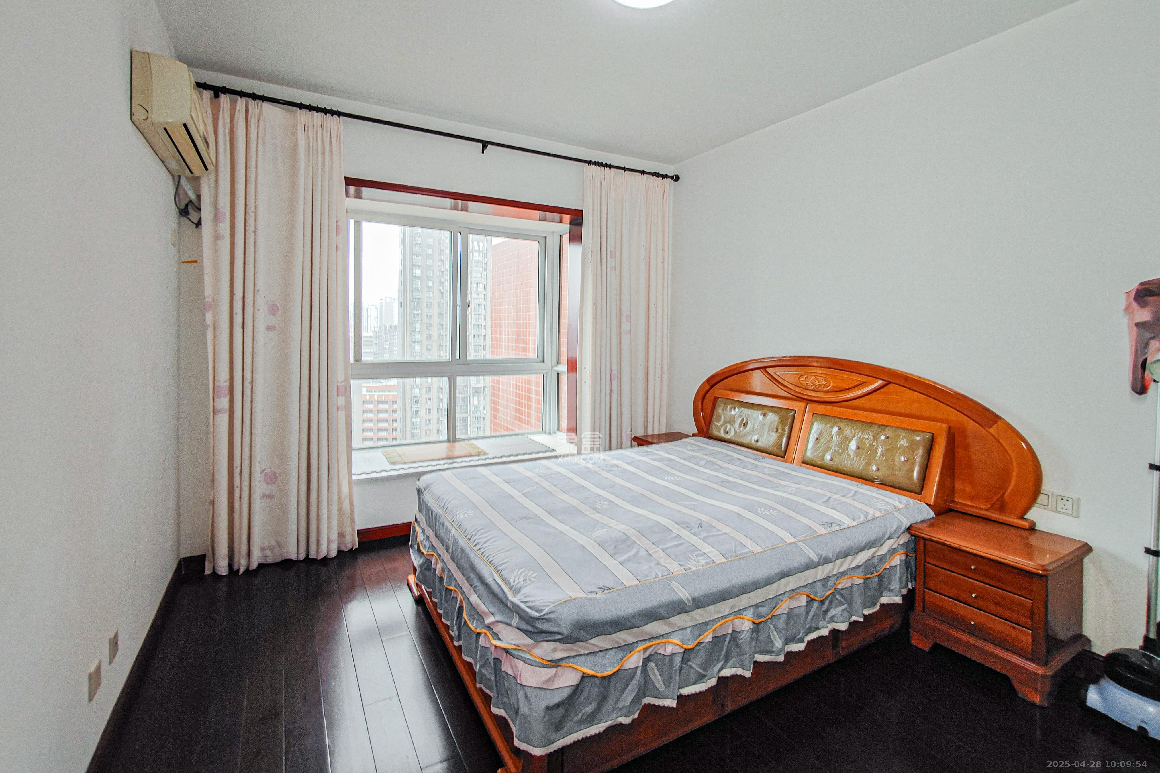 鸿景雅苑  3室2厅1卫    166.0万 鸿景雅苑  3室2厅1卫    166.0万卧室