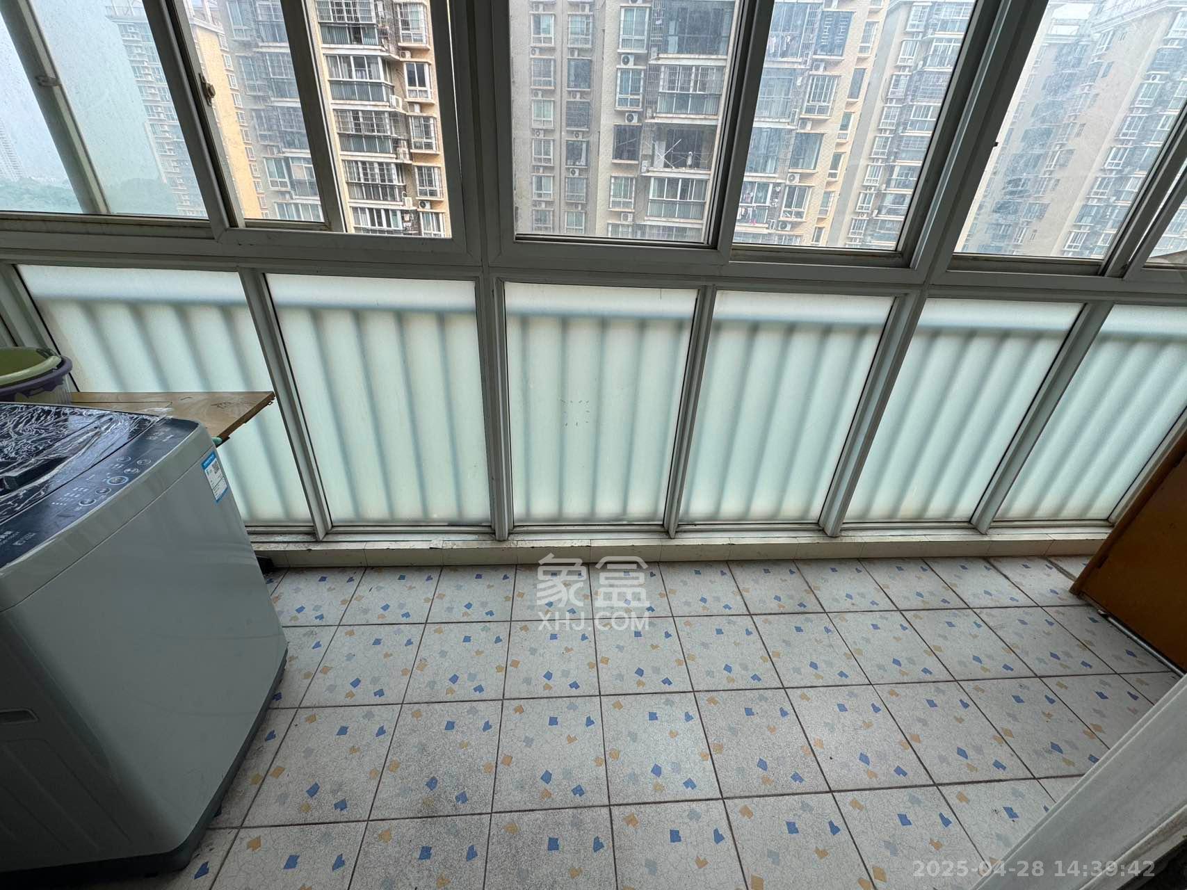 金碧文华 3室2厅2卫 2600.0元/月 金碧文华 3室2厅2卫 2600.0元/月室内图