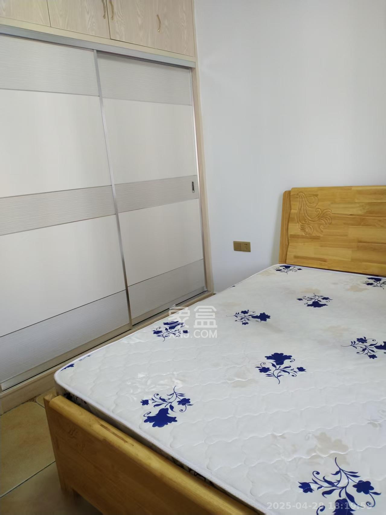 联晟大厦  2室2厅1卫   2700.00元/月室内图