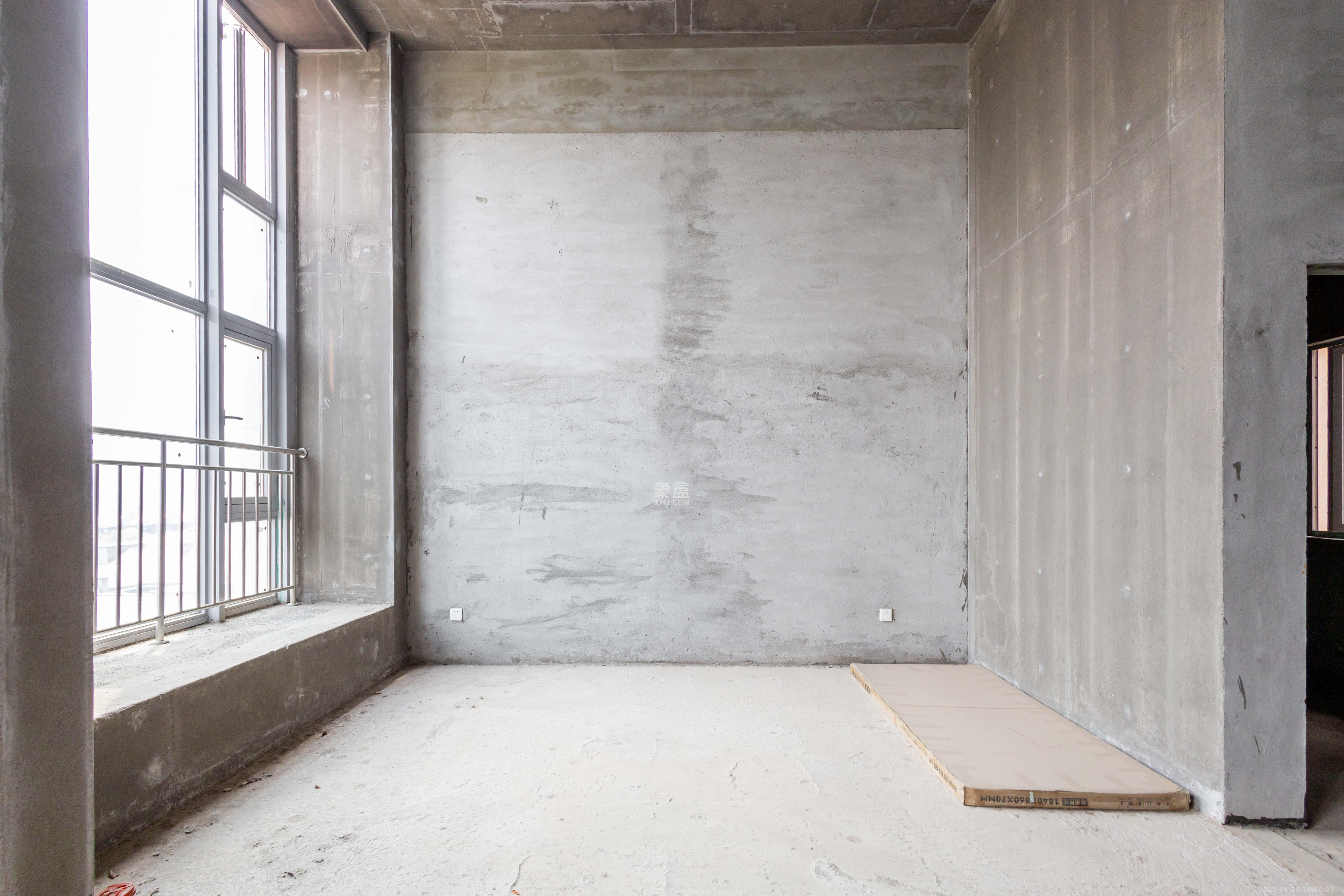 紫鑫中央广场(高铁新城)  4室2厅2卫    39.8万 紫鑫中央广场(高铁新城)  4室2厅2卫    39.8万客厅