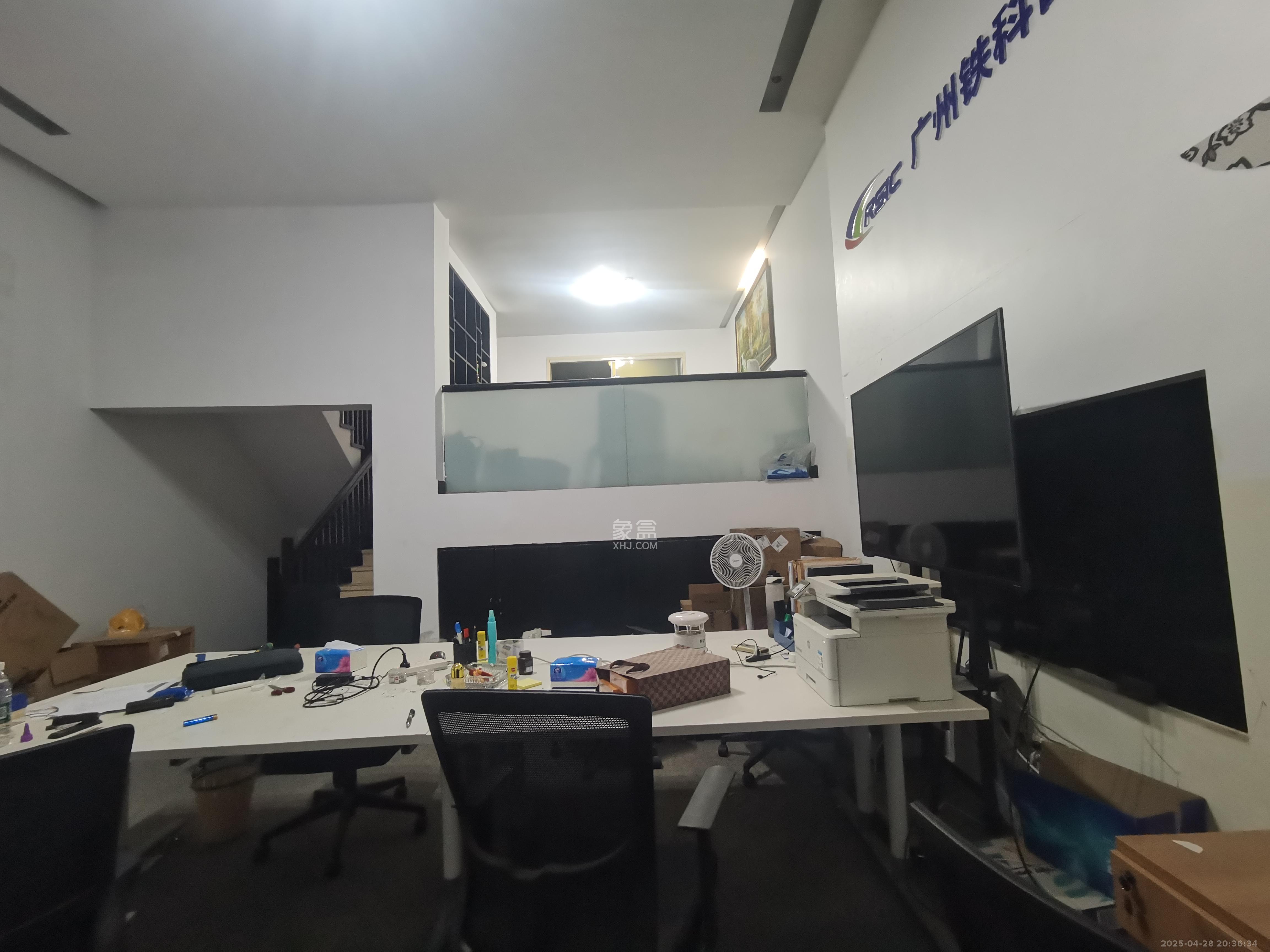 水云间  6室2厅5卫   8500.00元/月室内图