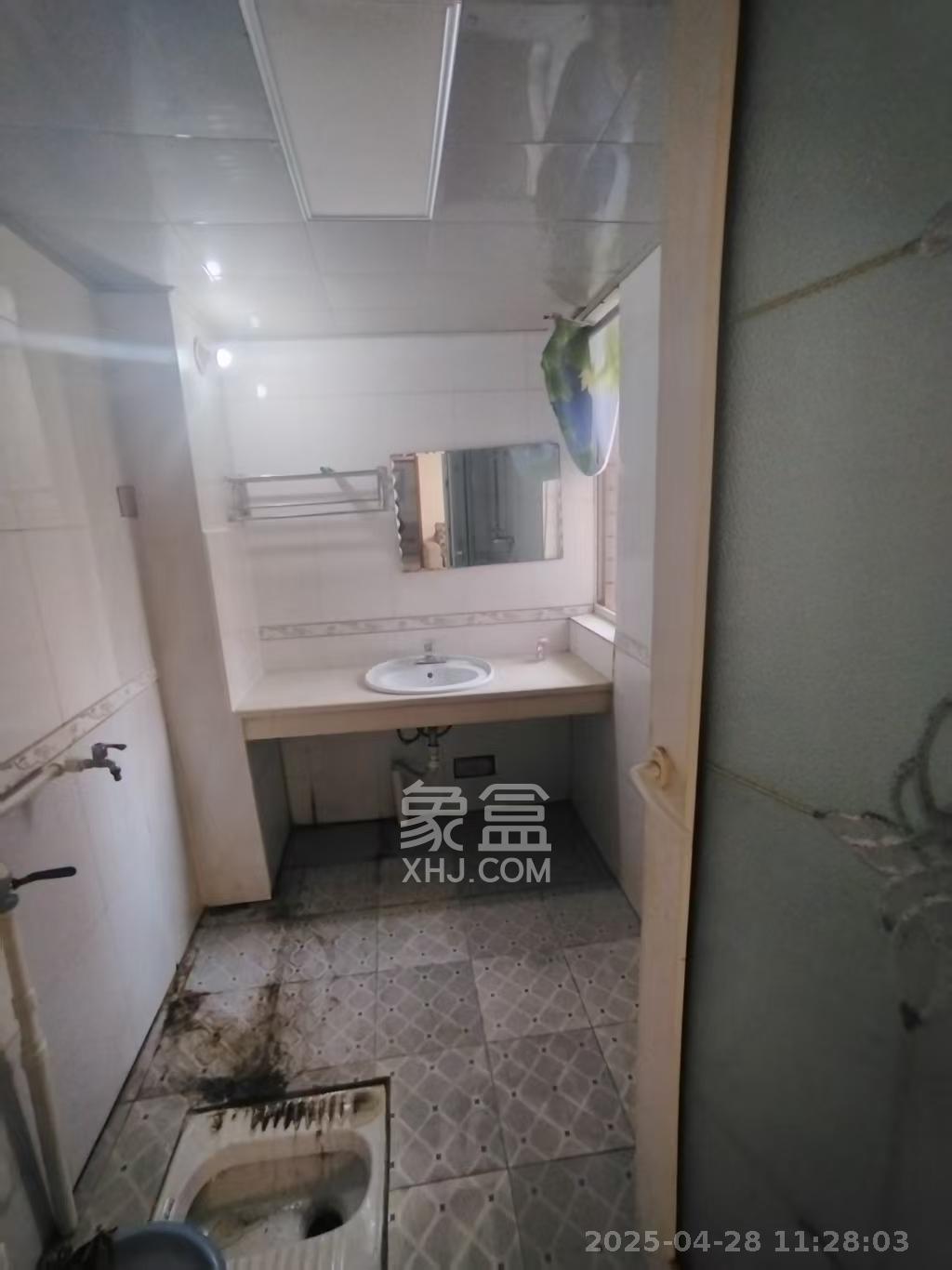 佳美星城 3室2厅2卫 2100.0元/月 佳美星城 3室2厅2卫 2100.0元/月室内图